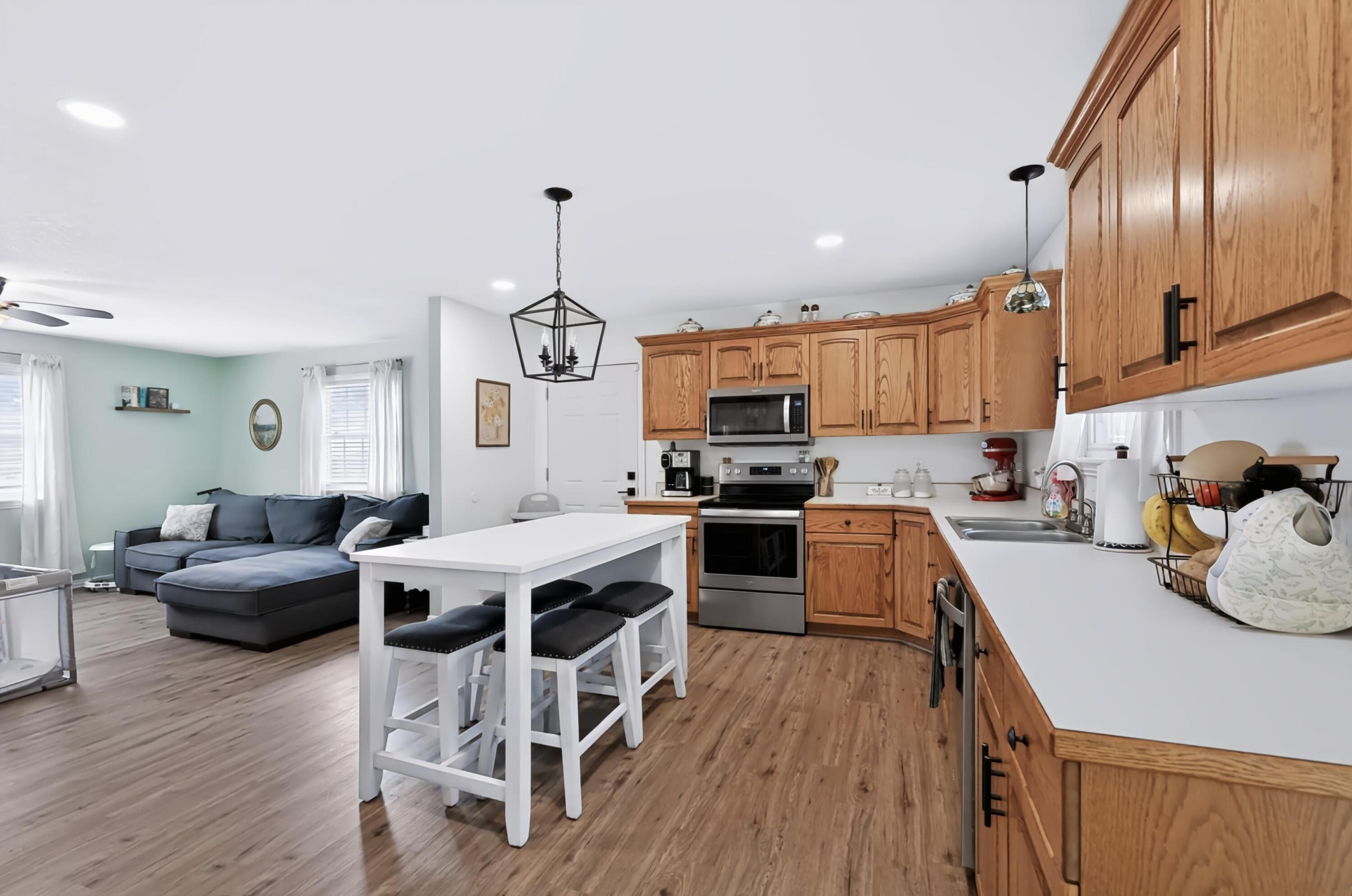 2010 Sally Ann Avenue Property Photo 12