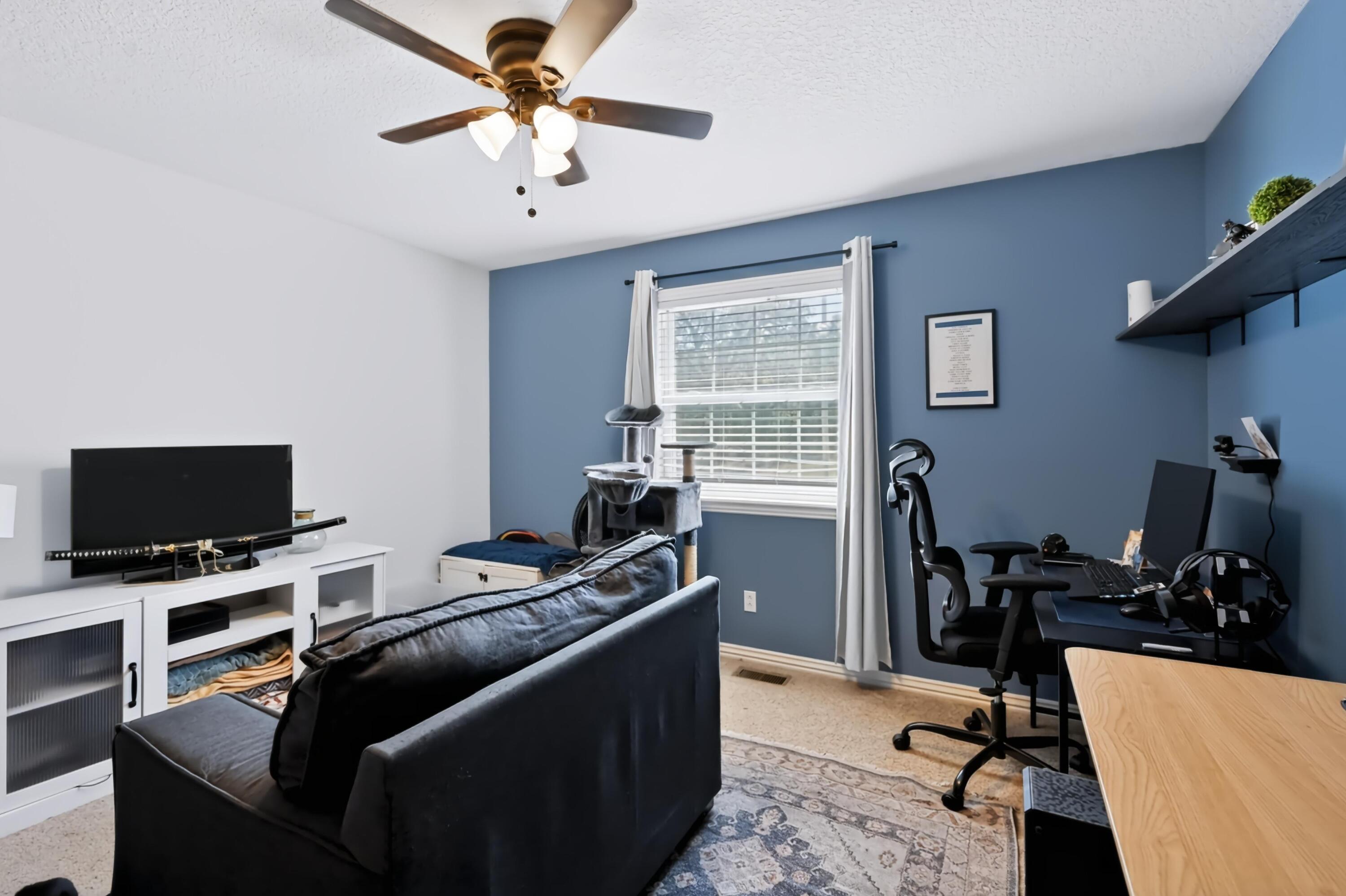 2010 Sally Ann Avenue Property Photo 16