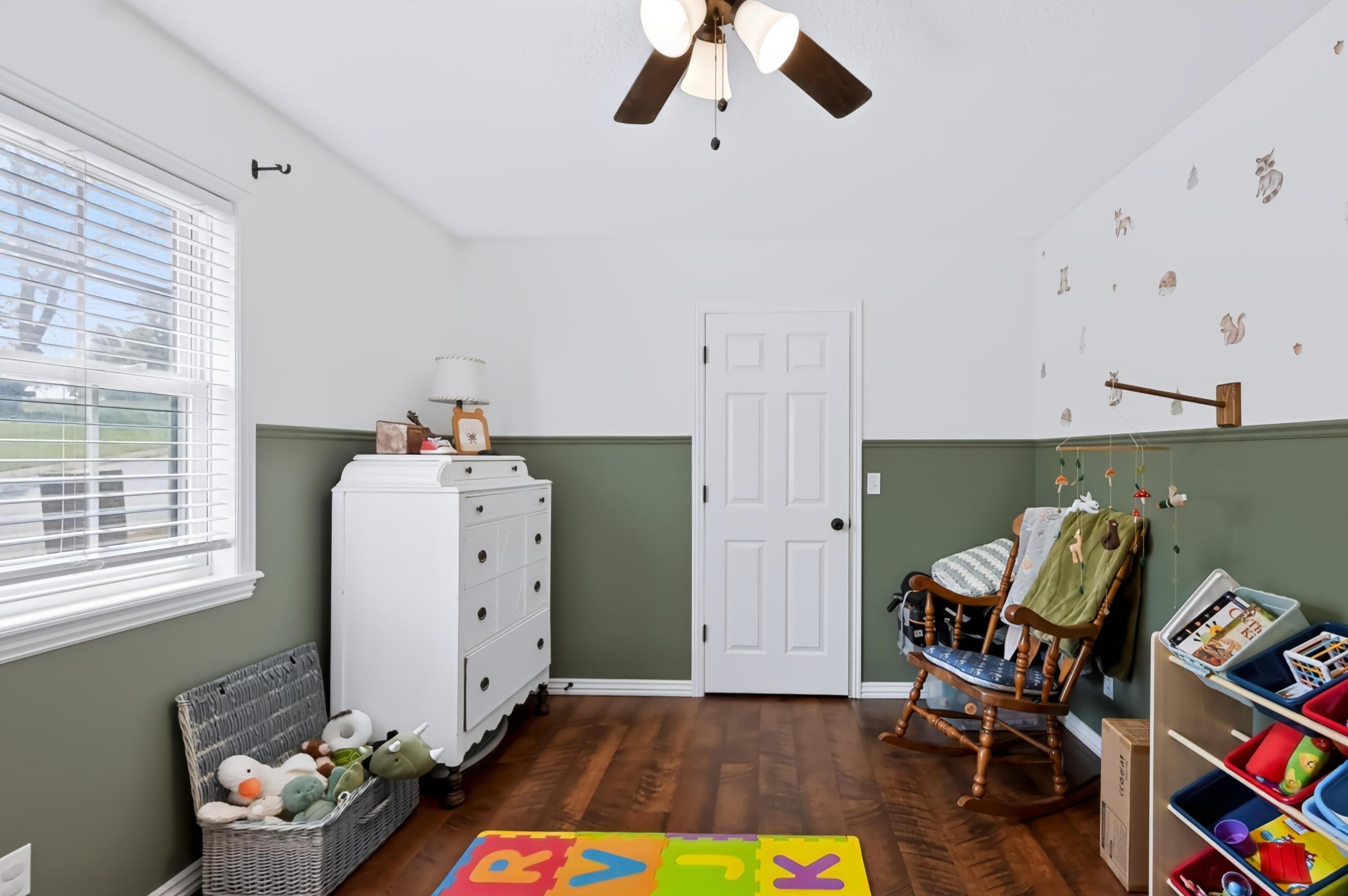 2010 Sally Ann Avenue Property Photo 19