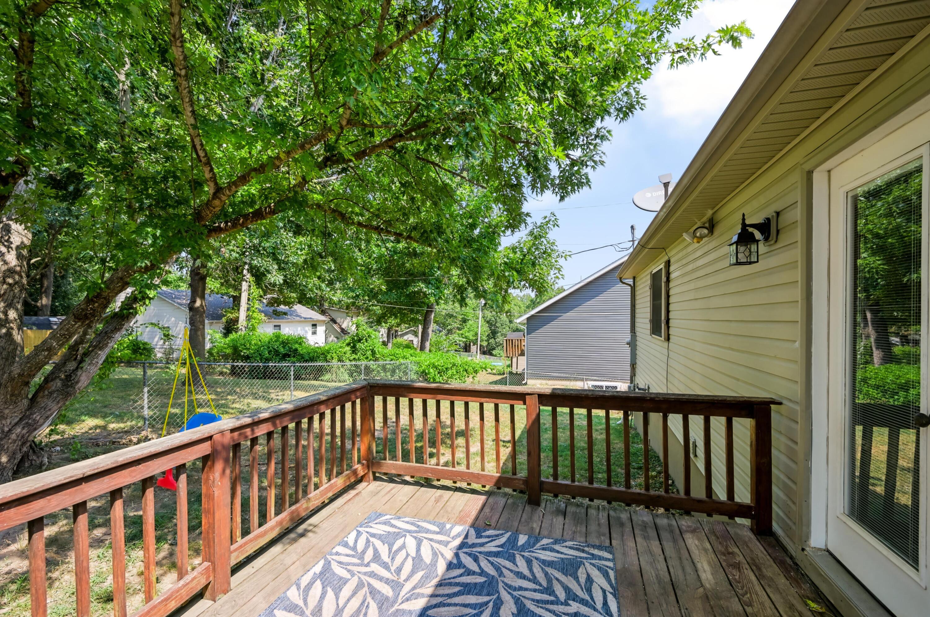 2010 Sally Ann Avenue Property Photo 22
