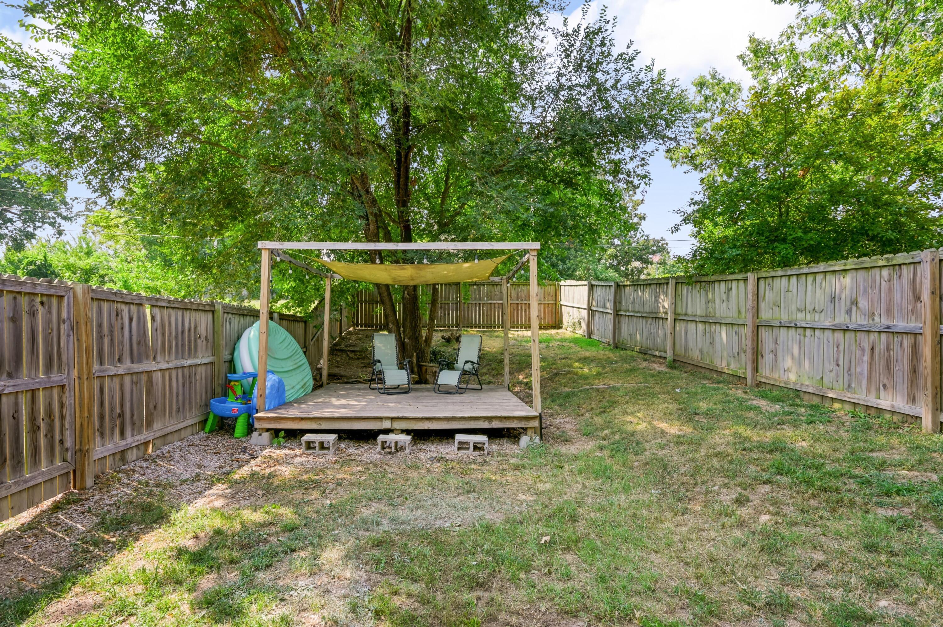 2010 Sally Ann Avenue Property Photo 23