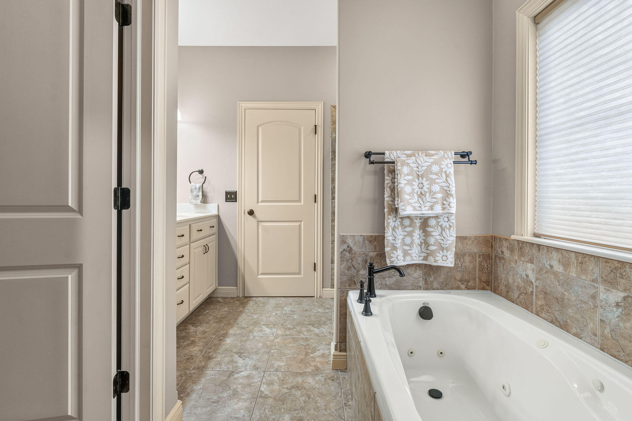 1409 North Wicklow Road Property Photo 21