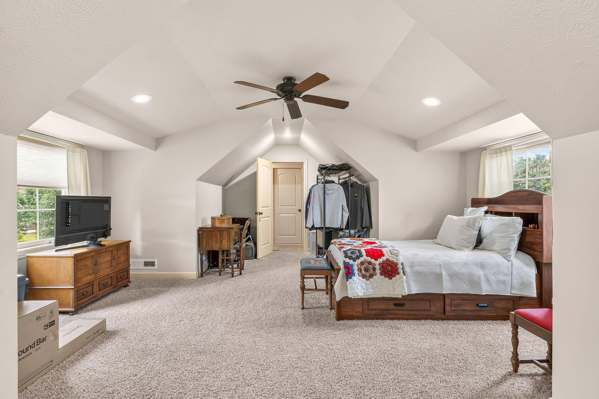 1409 North Wicklow Road Property Photo 30