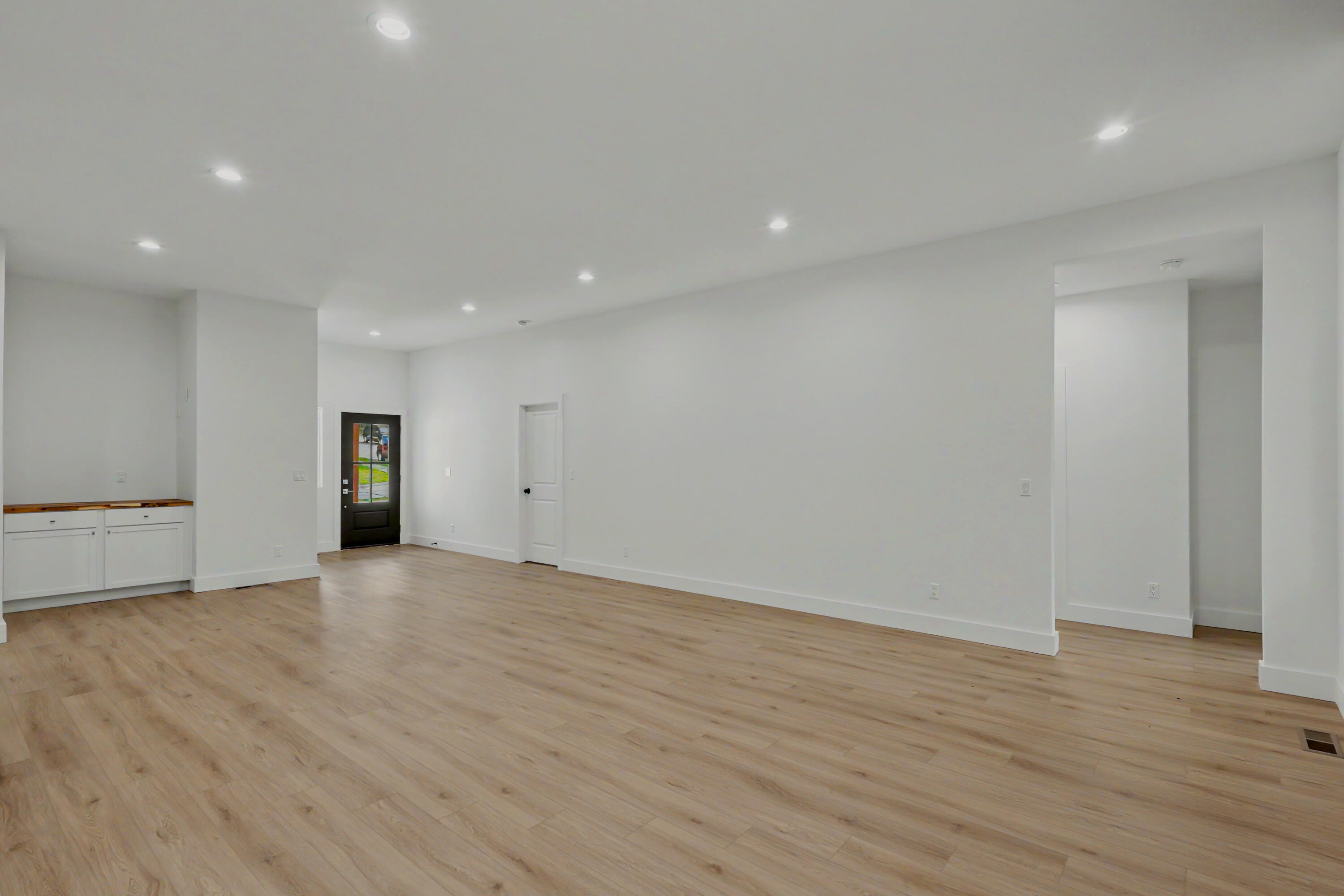 2014 East Jay Street Property Photo 18