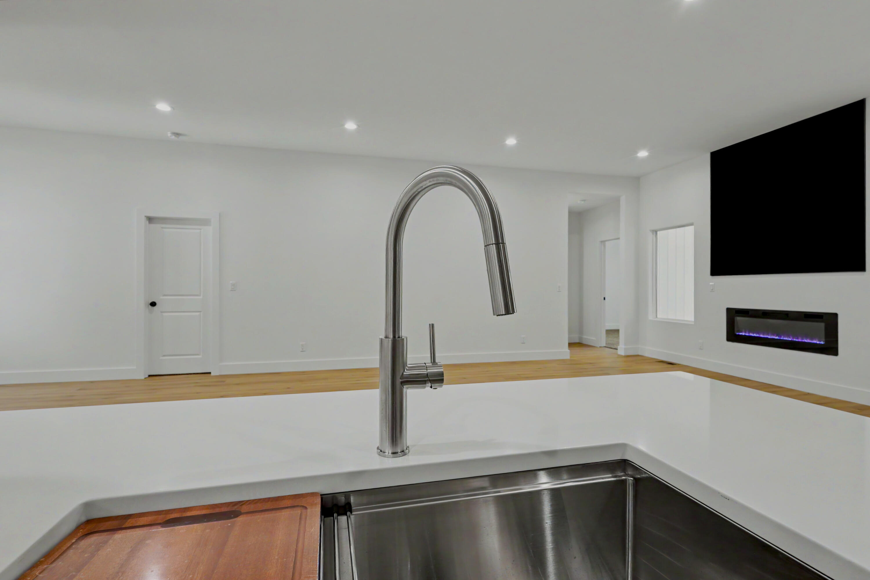 2014 East Jay Street Property Photo 28