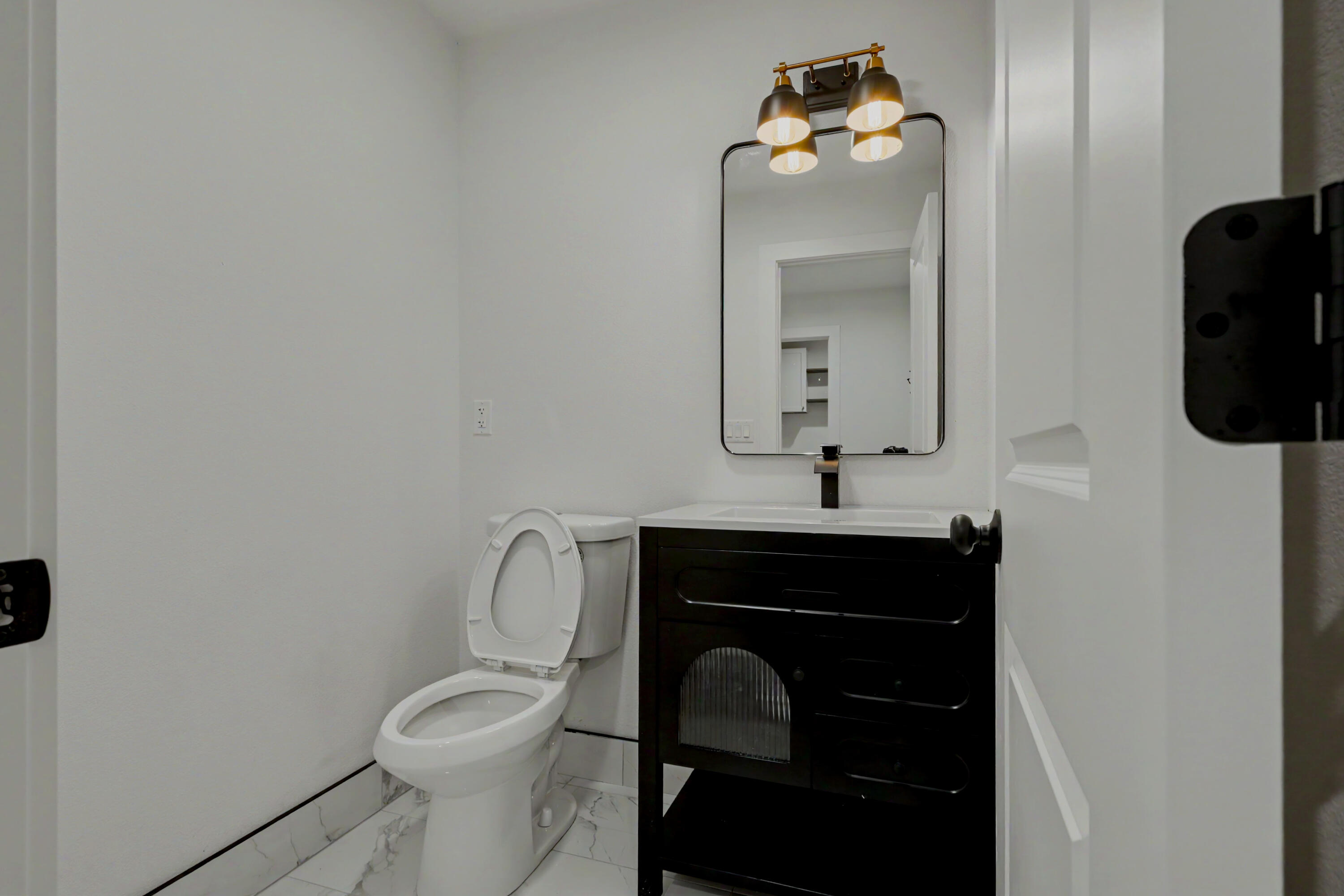 2014 East Jay Street Property Photo 32