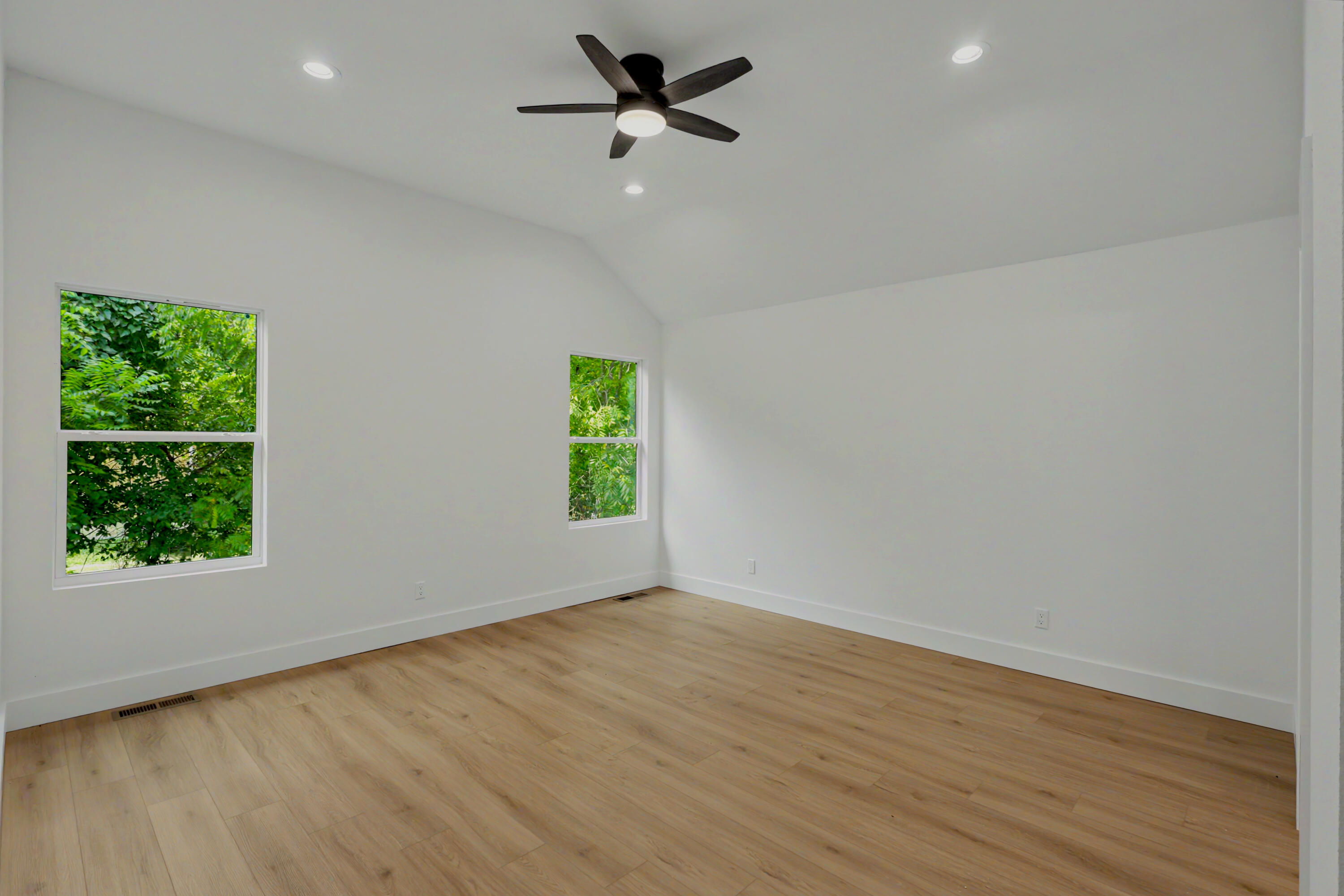2014 East Jay Street Property Photo 45