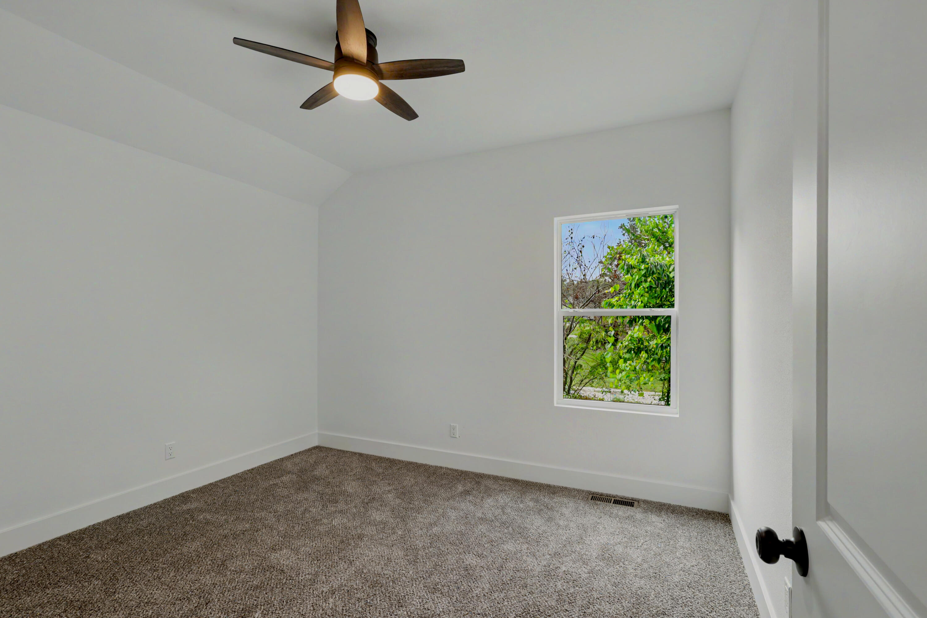 2014 East Jay Street Property Photo 56