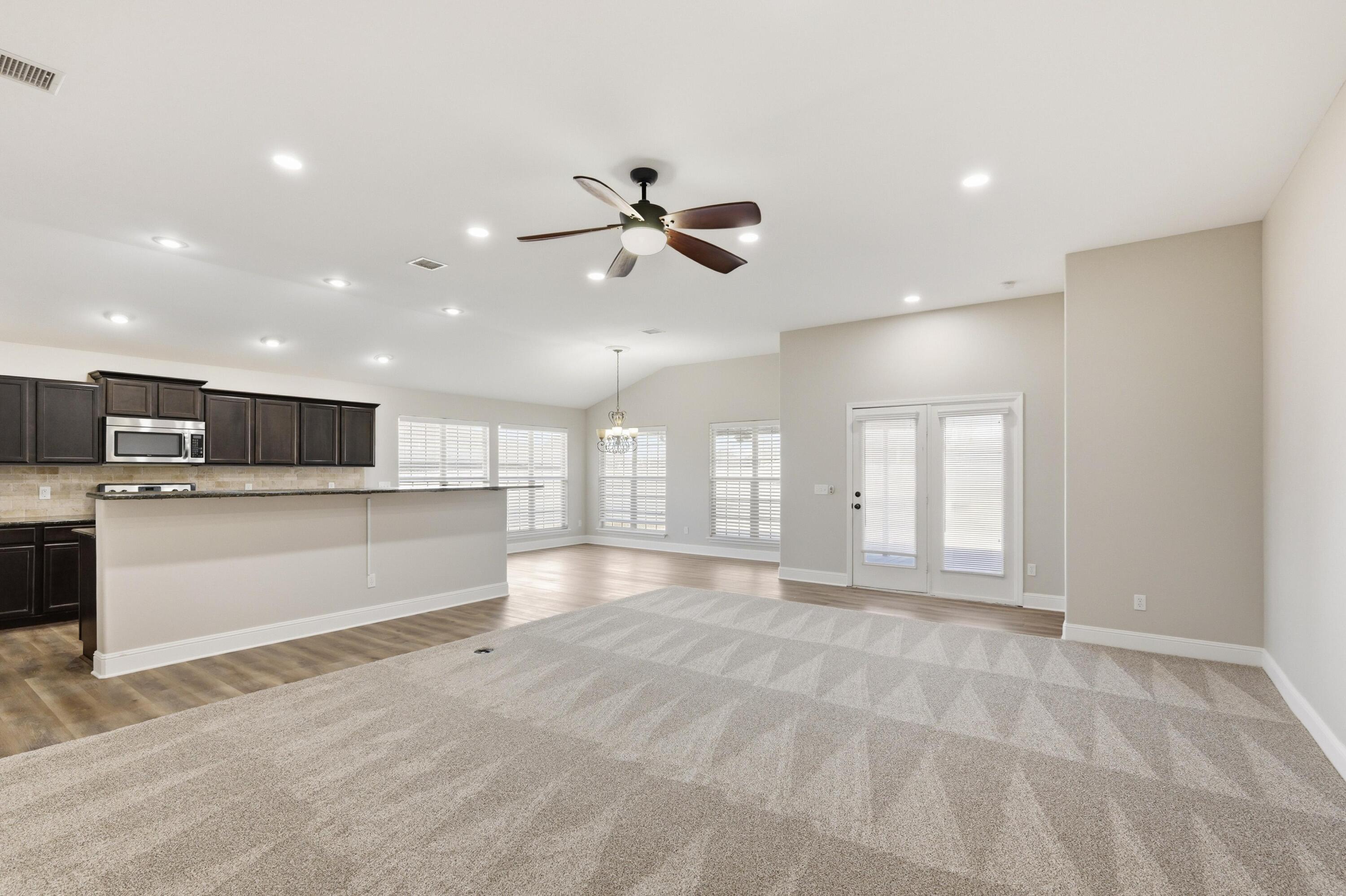 1513 Arthurs Court Property Photo 25