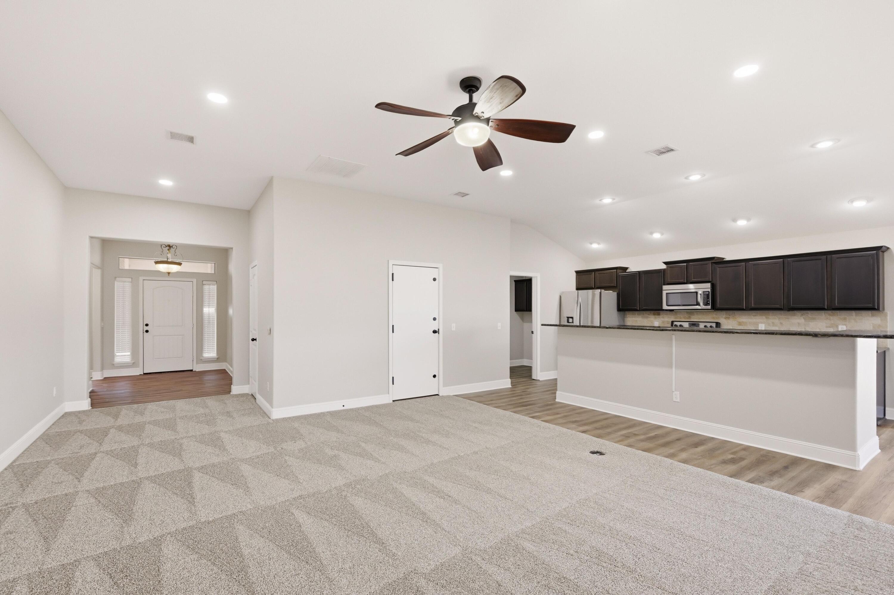 1513 Arthurs Court Property Photo 28
