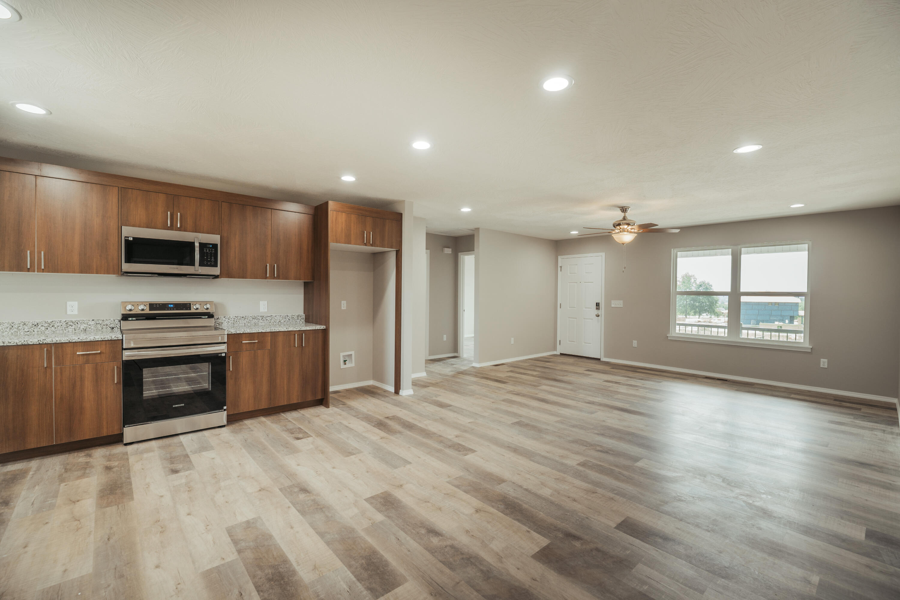 1217 East Macon Street Property Photo 6