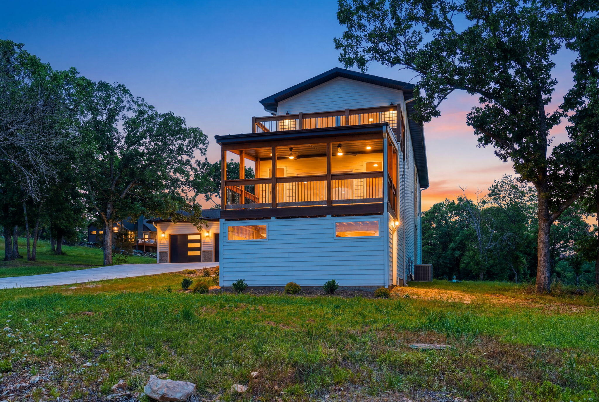 27671 Drifters Boulevard Property Photo 3