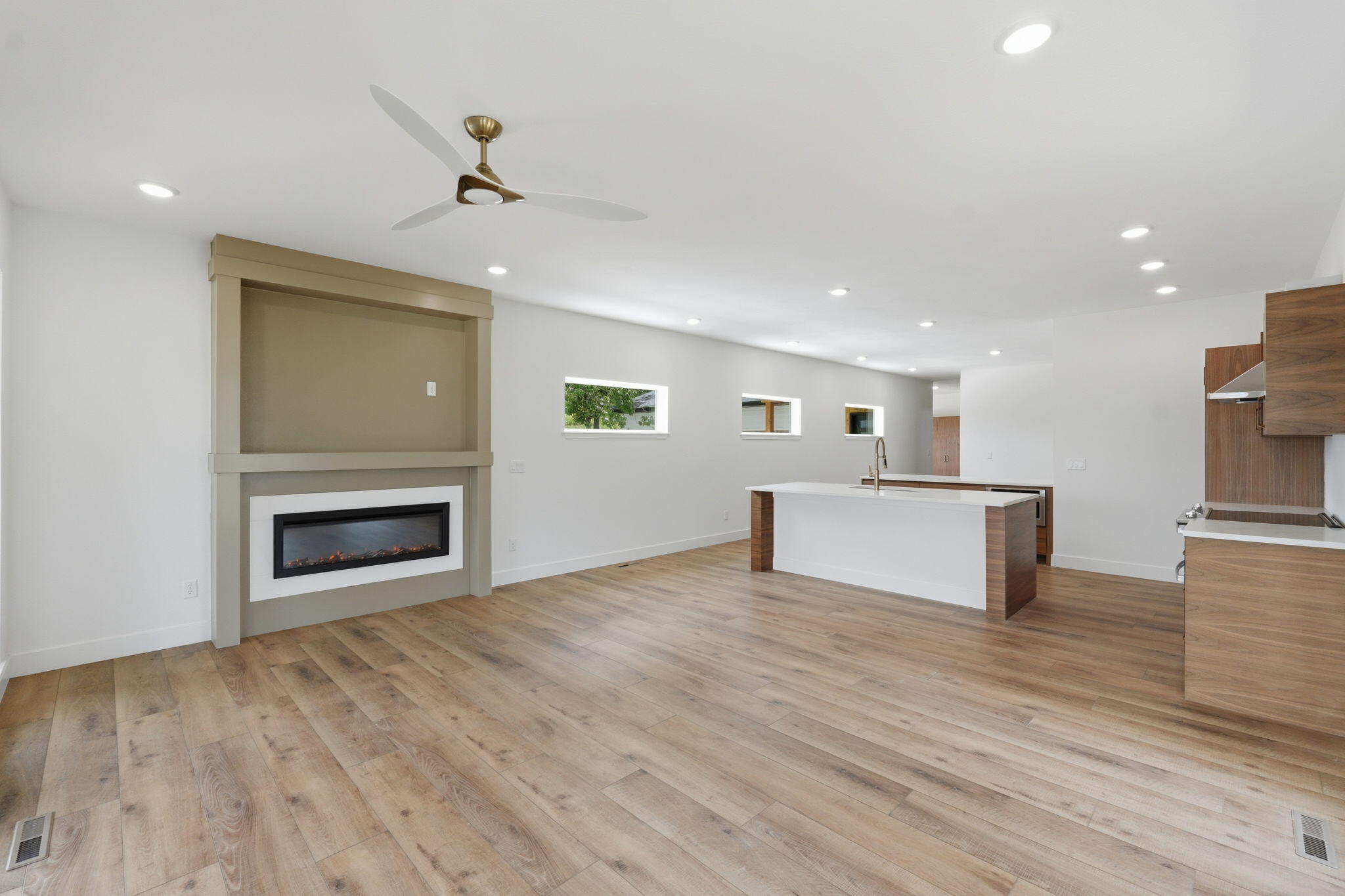 27671 Drifters Boulevard Property Photo 16