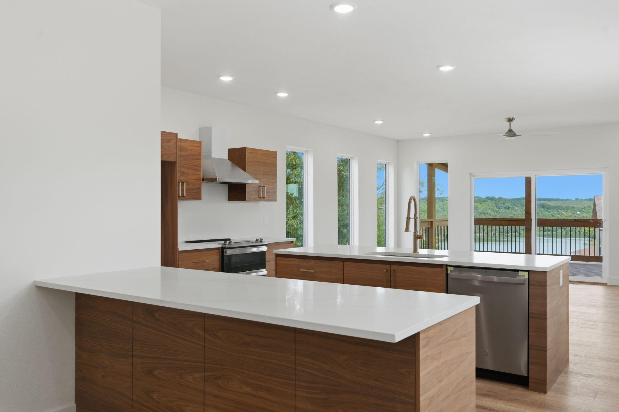 27671 Drifters Boulevard Property Photo 17