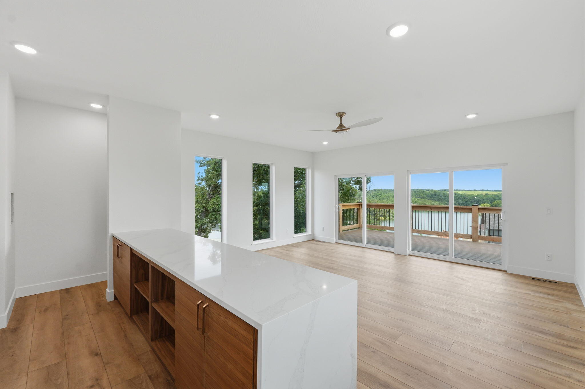 27671 Drifters Boulevard Property Photo 20