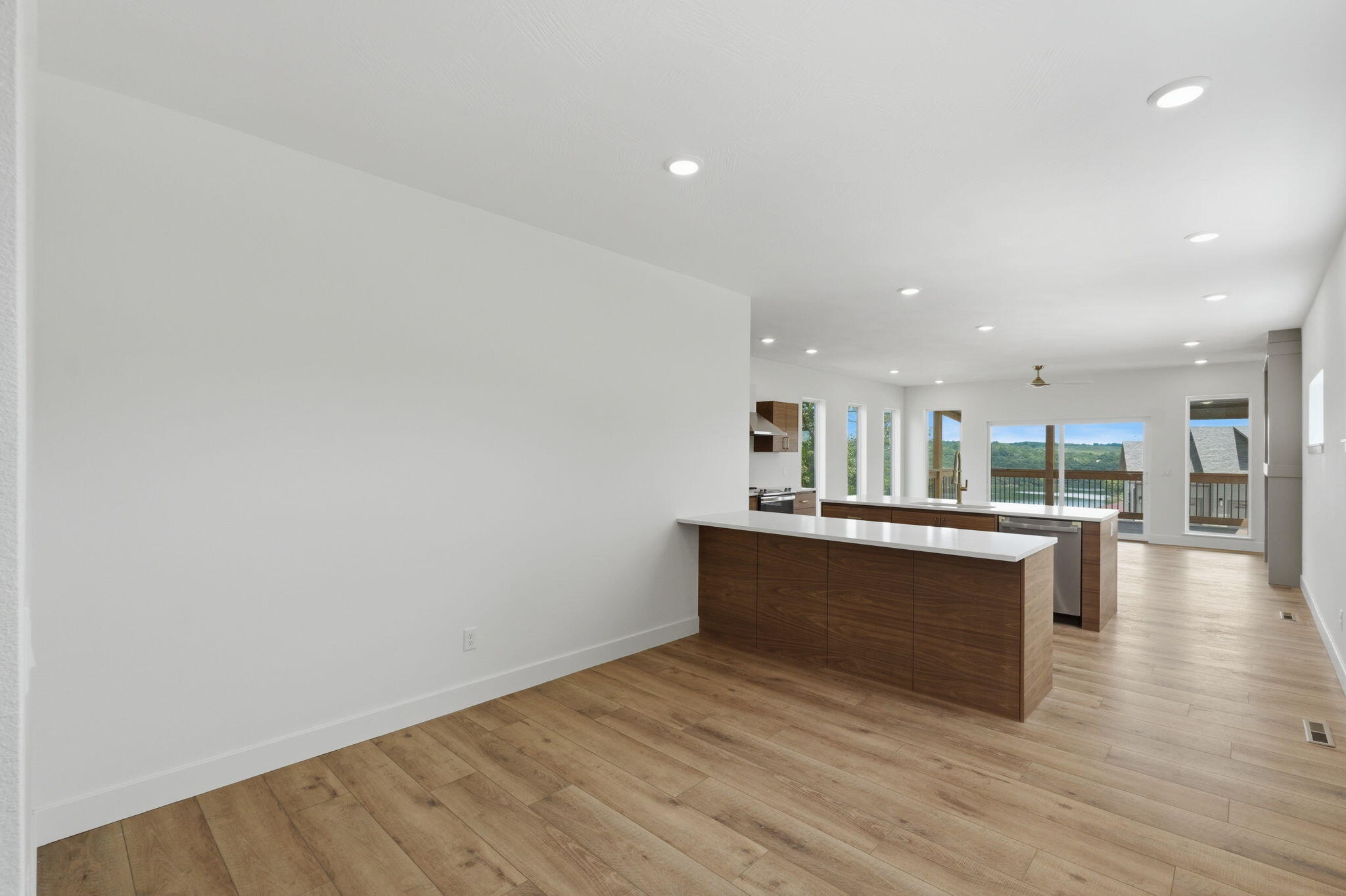 27671 Drifters Boulevard Property Photo 25