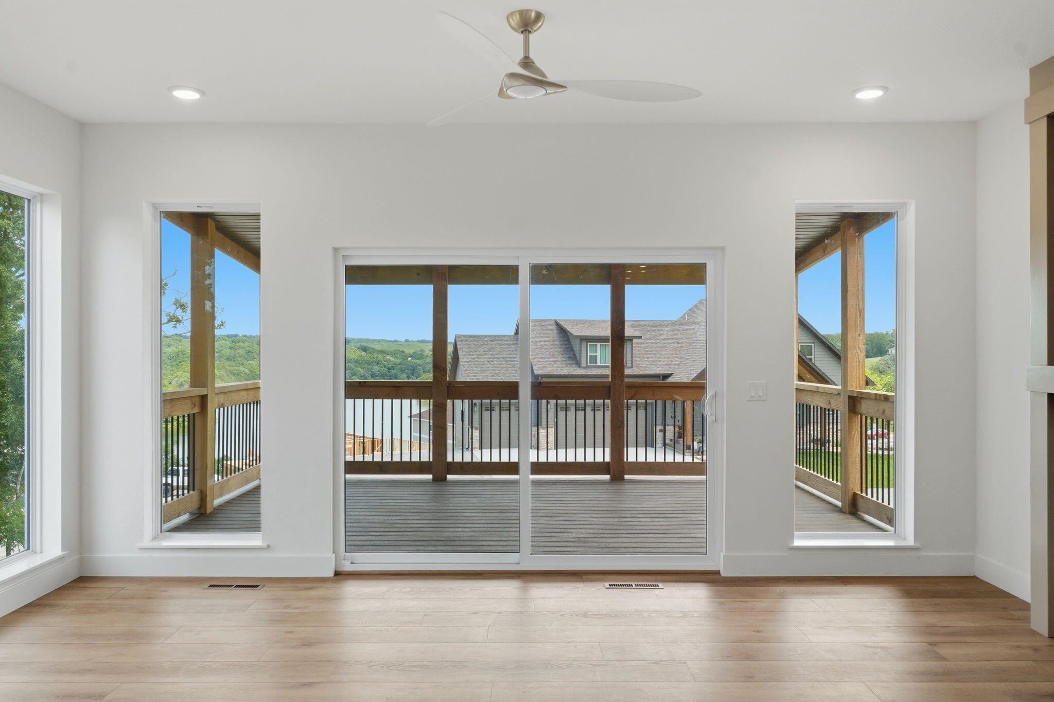 27671 Drifters Boulevard Property Photo 28
