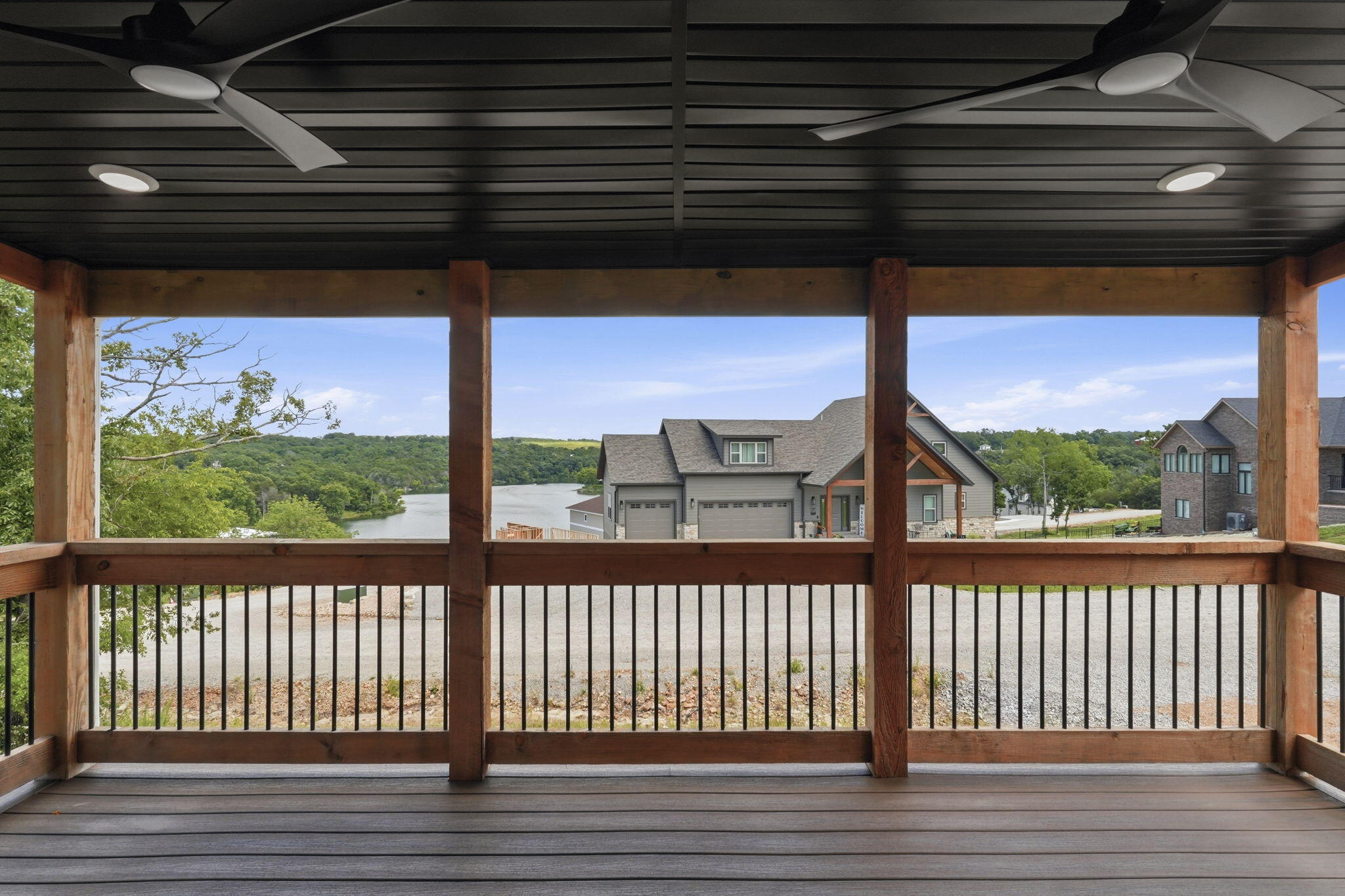 27671 Drifters Boulevard Property Photo 29