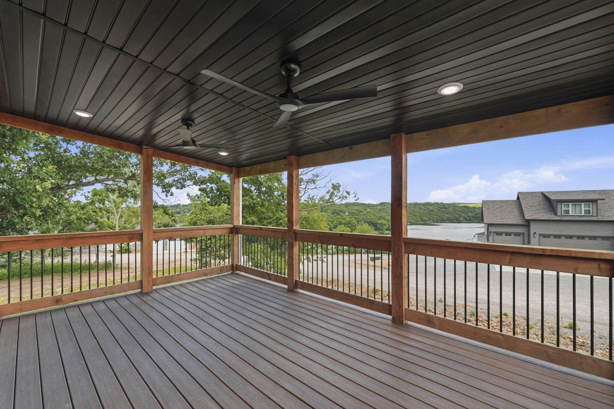 27671 Drifters Boulevard Property Photo 30
