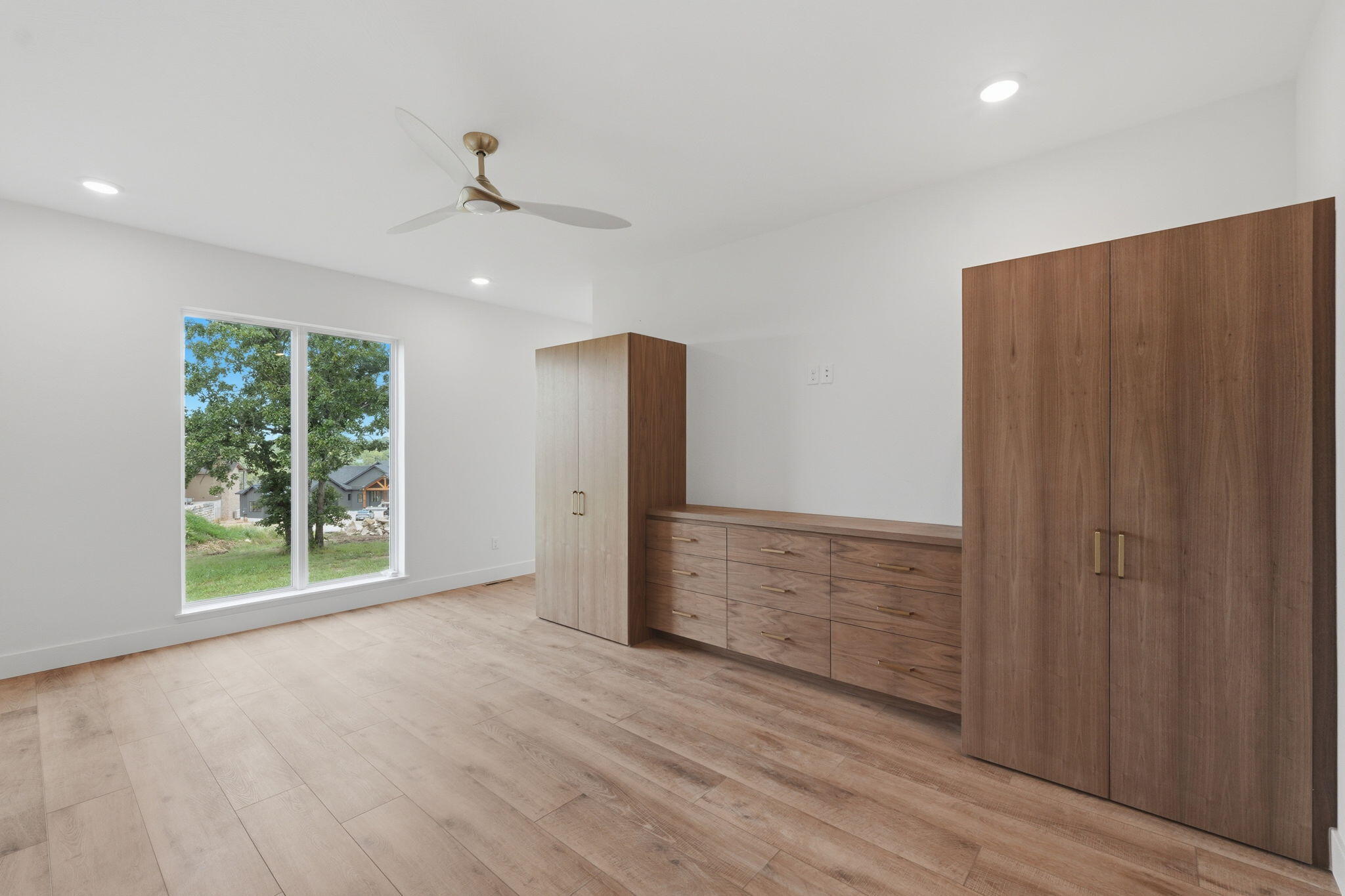 27671 Drifters Boulevard Property Photo 32