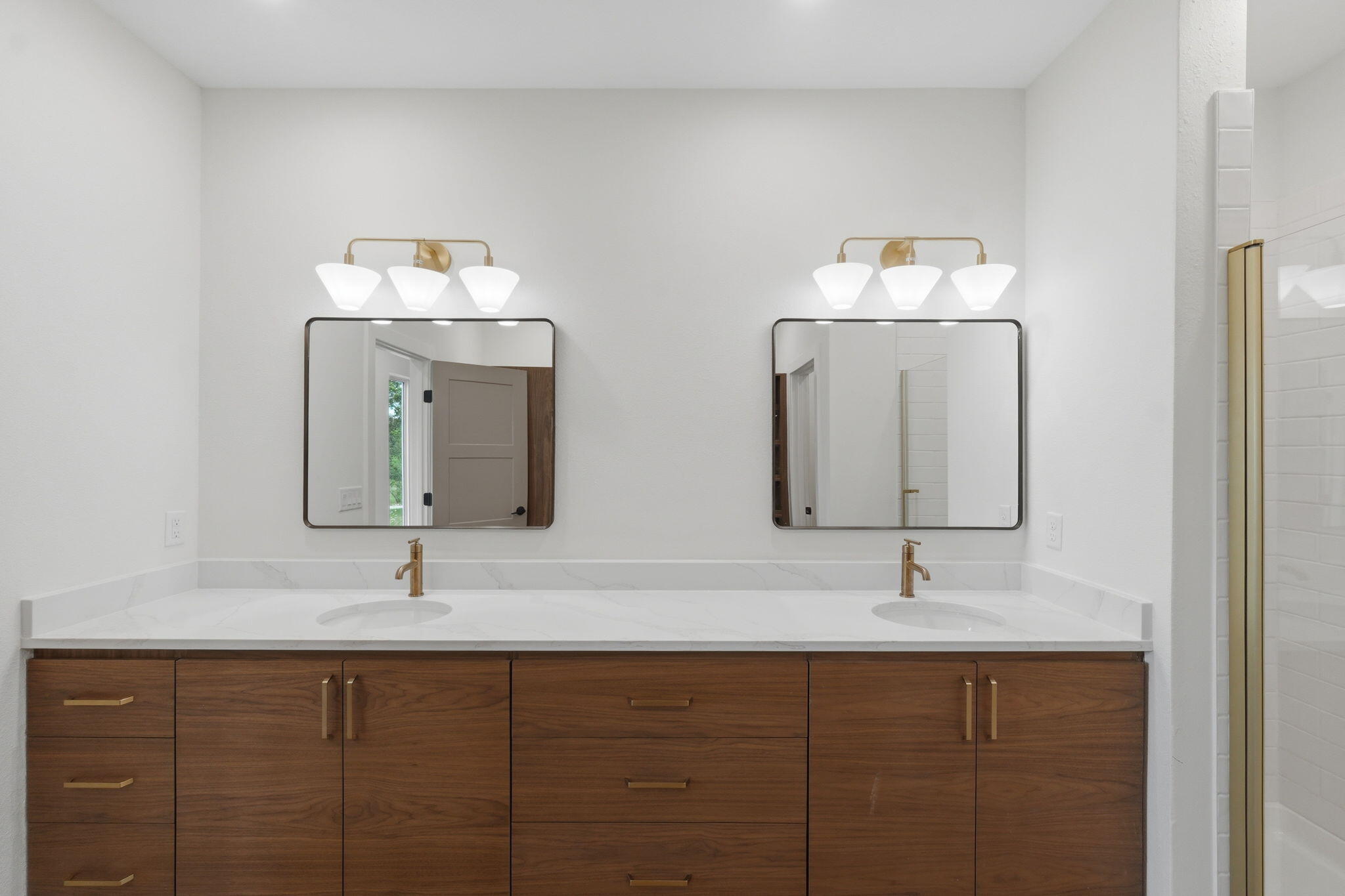 27671 Drifters Boulevard Property Photo 33