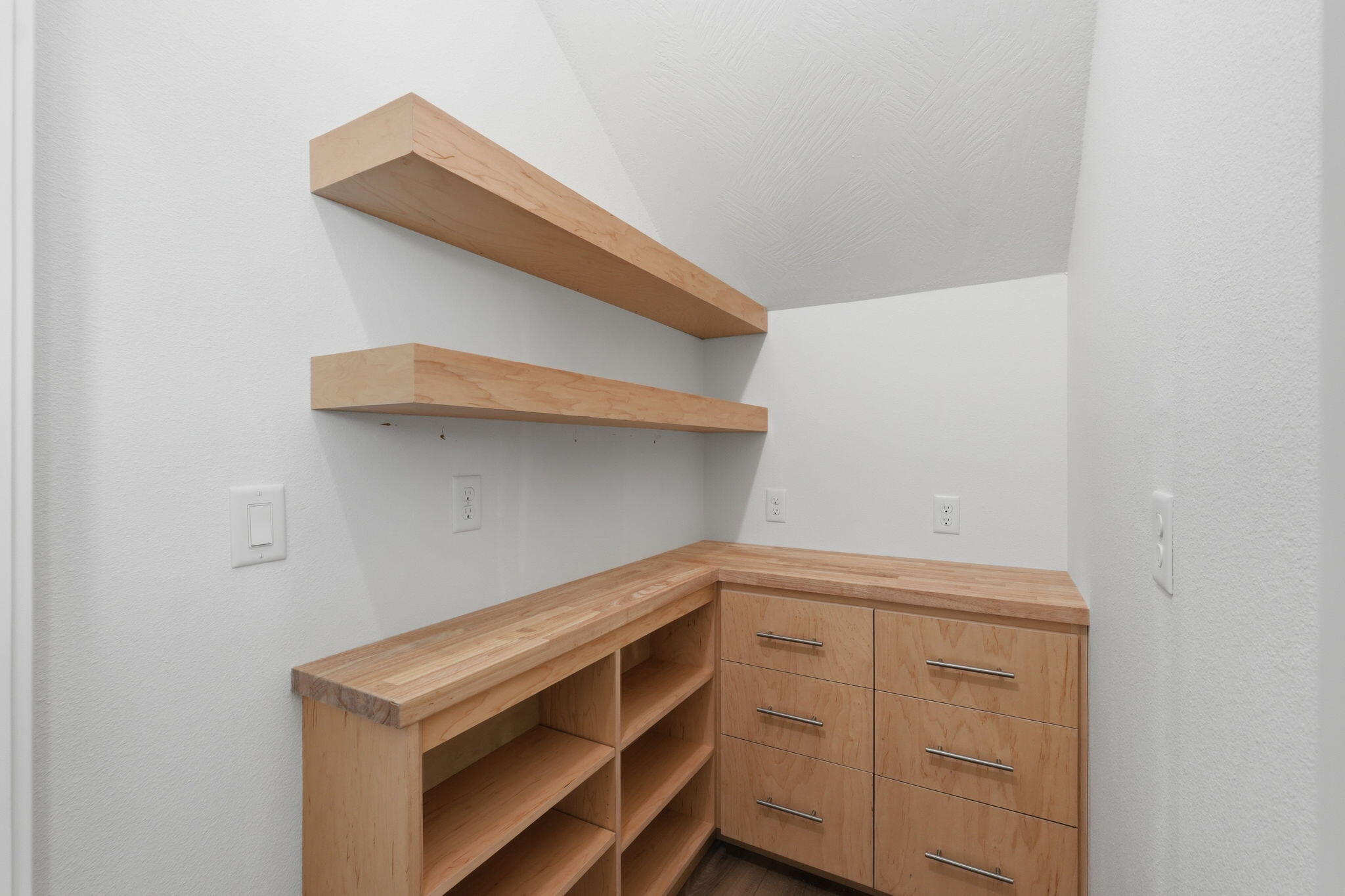 27671 Drifters Boulevard Property Photo 37