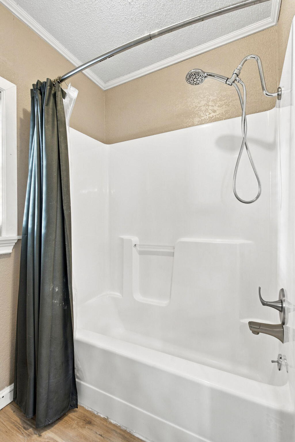 645 North Walnut Avenue Property Photo 15