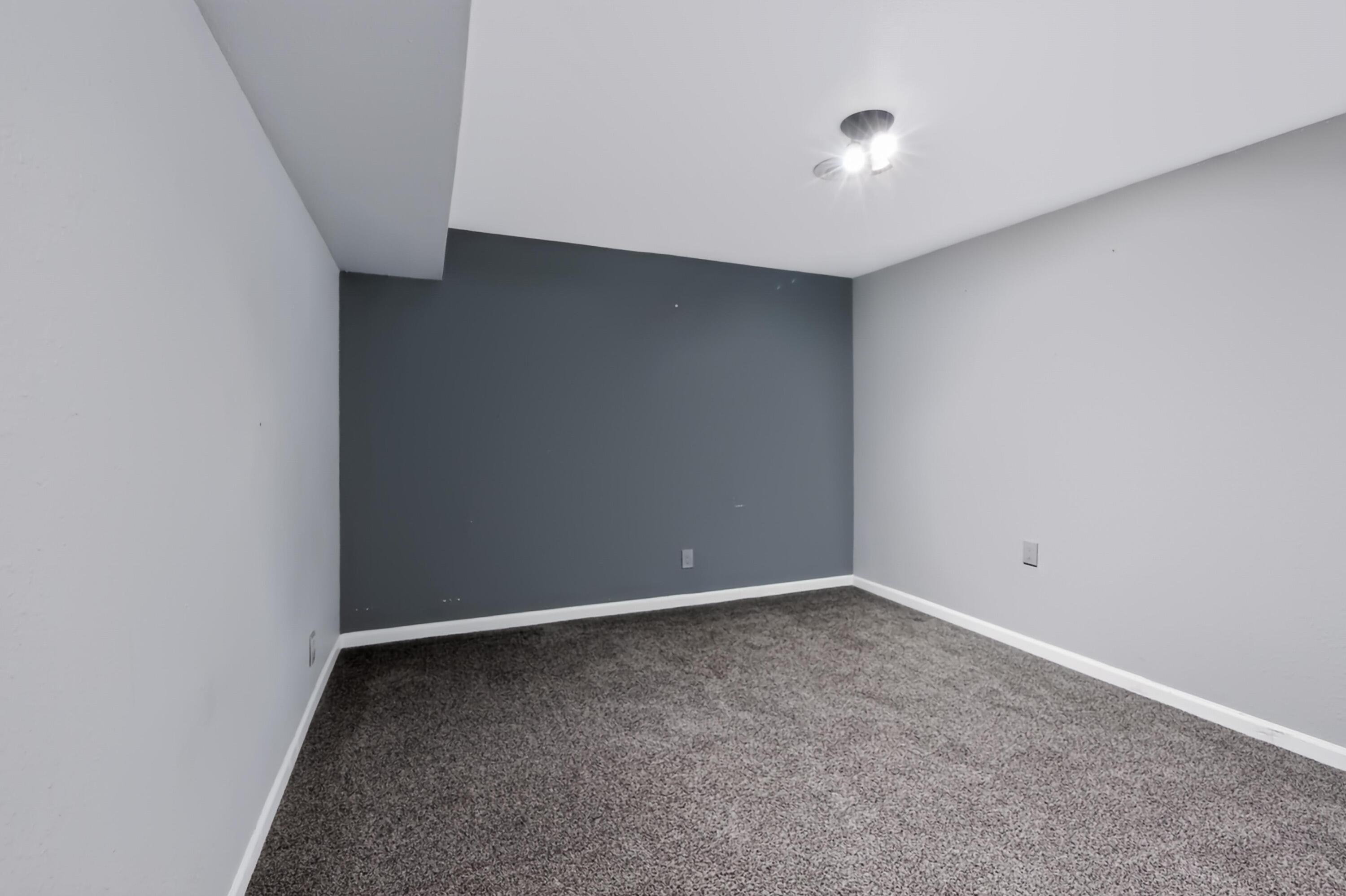 5378 Greenwich Lane Property Photo 29
