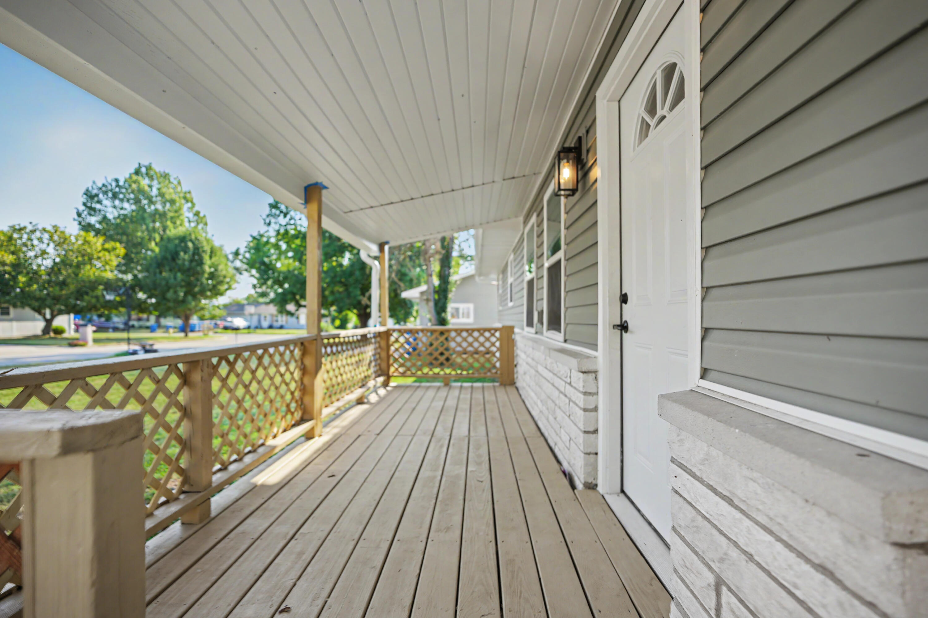 2752 West Sylvia Court Property Photo 6