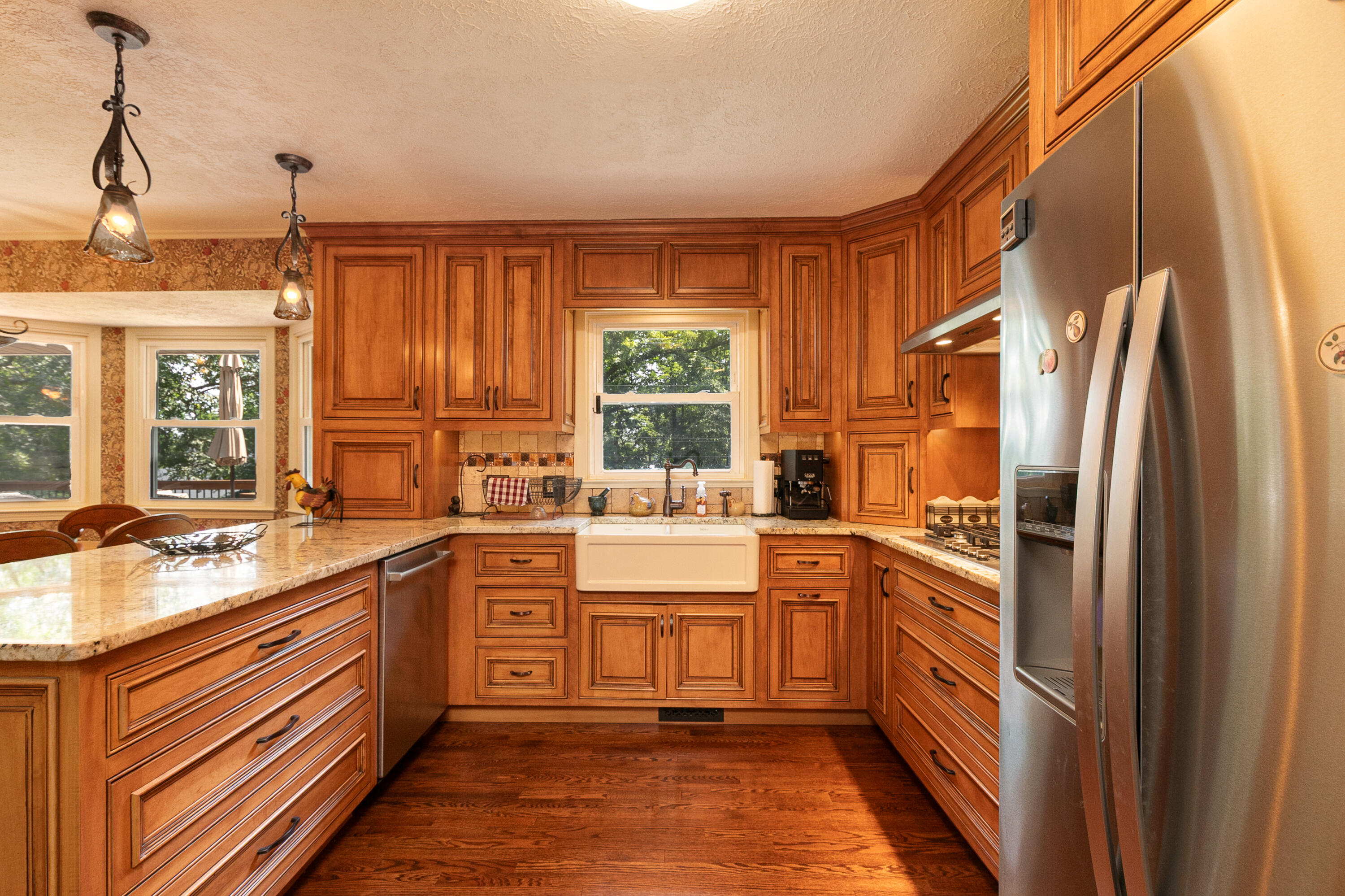 2926 South Versailles Avenue Property Photo 6