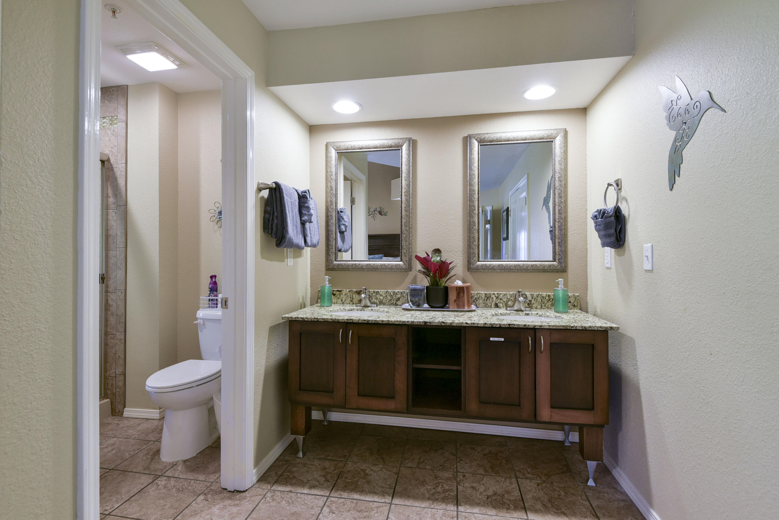 2800 Green Mountain Drive 240 Property Photo 13