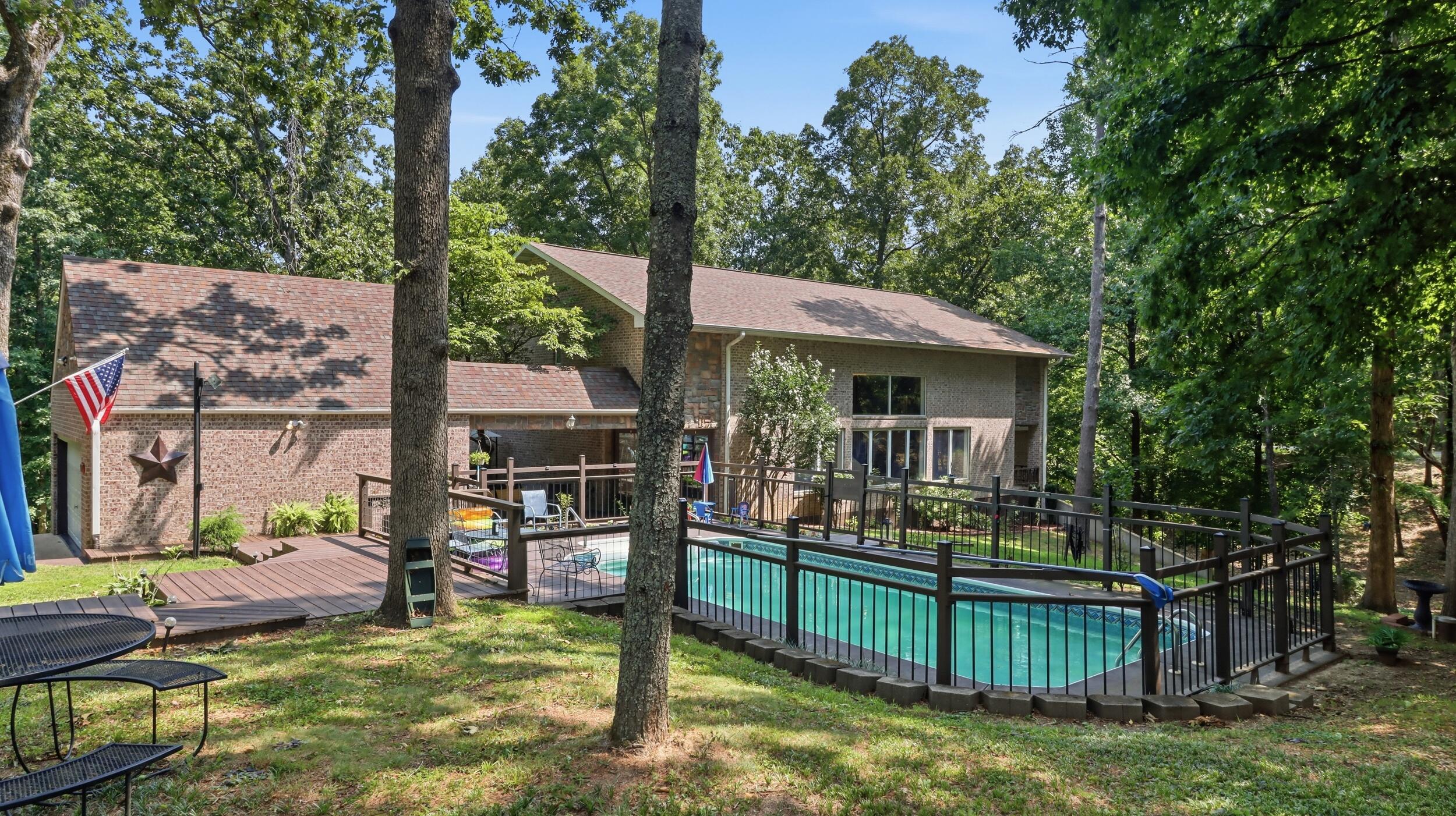 1301 County Road 6020 Property Photo 1