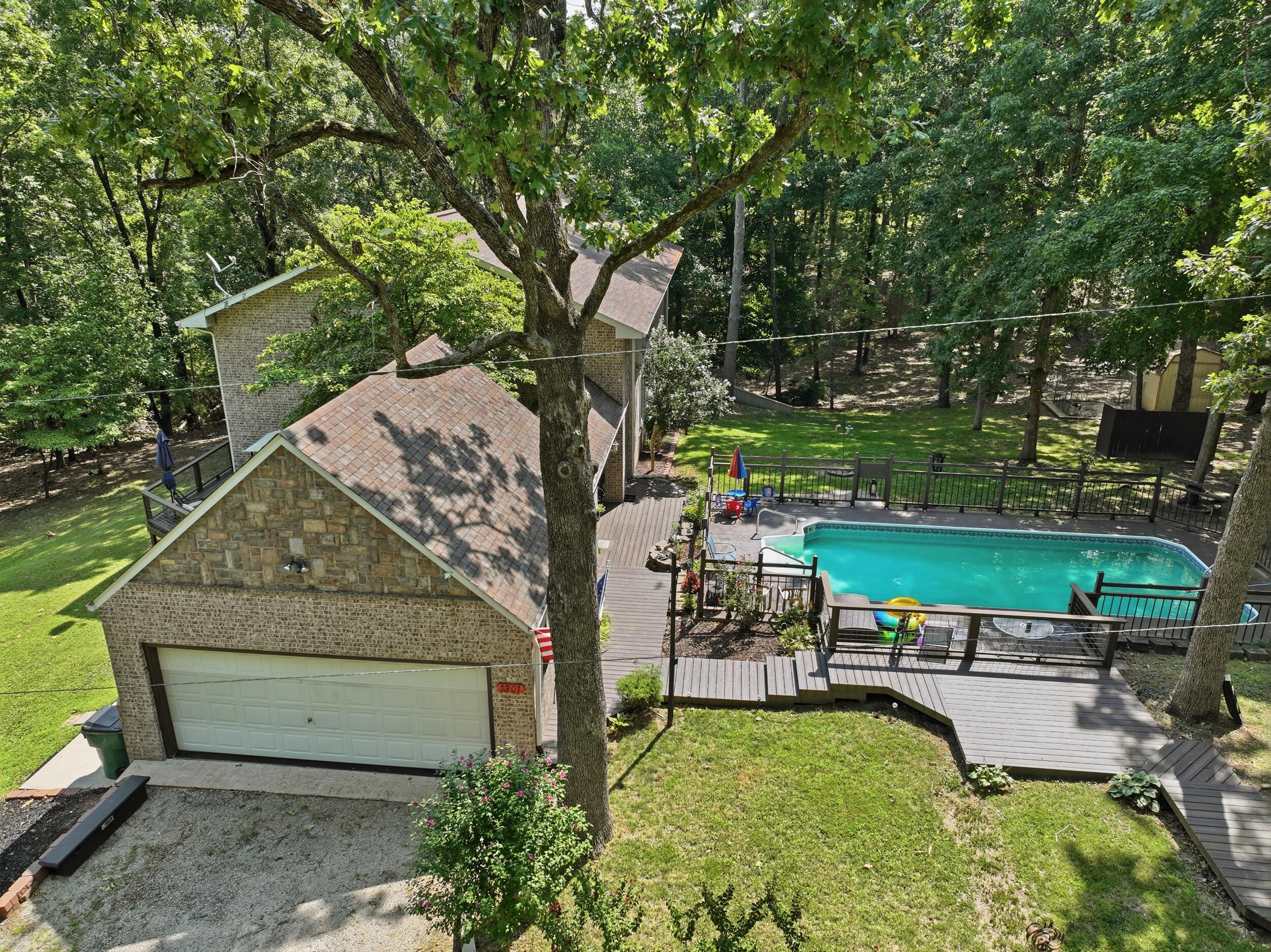 1301 County Road 6020 Property Photo 3