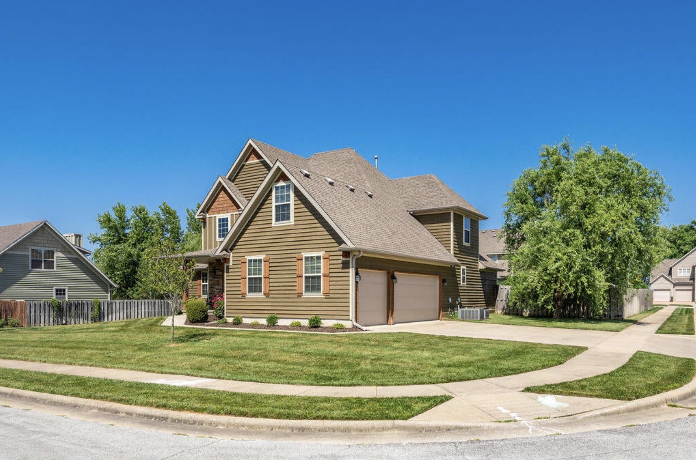 3504 North Ledgestone Drive Property Photo 4