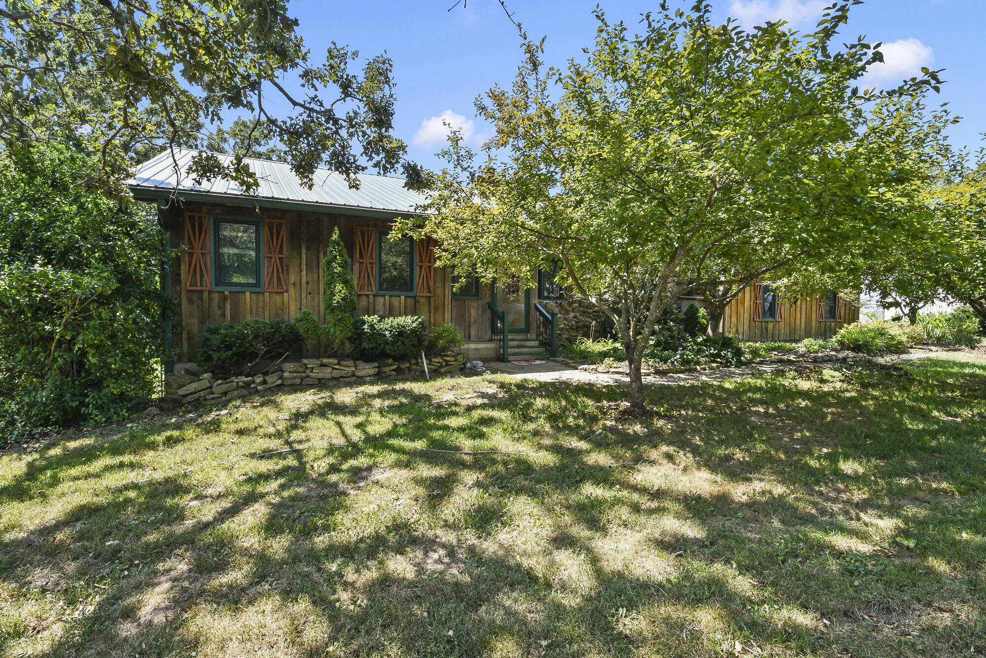 6421 Lawson Road Property Photo 1
