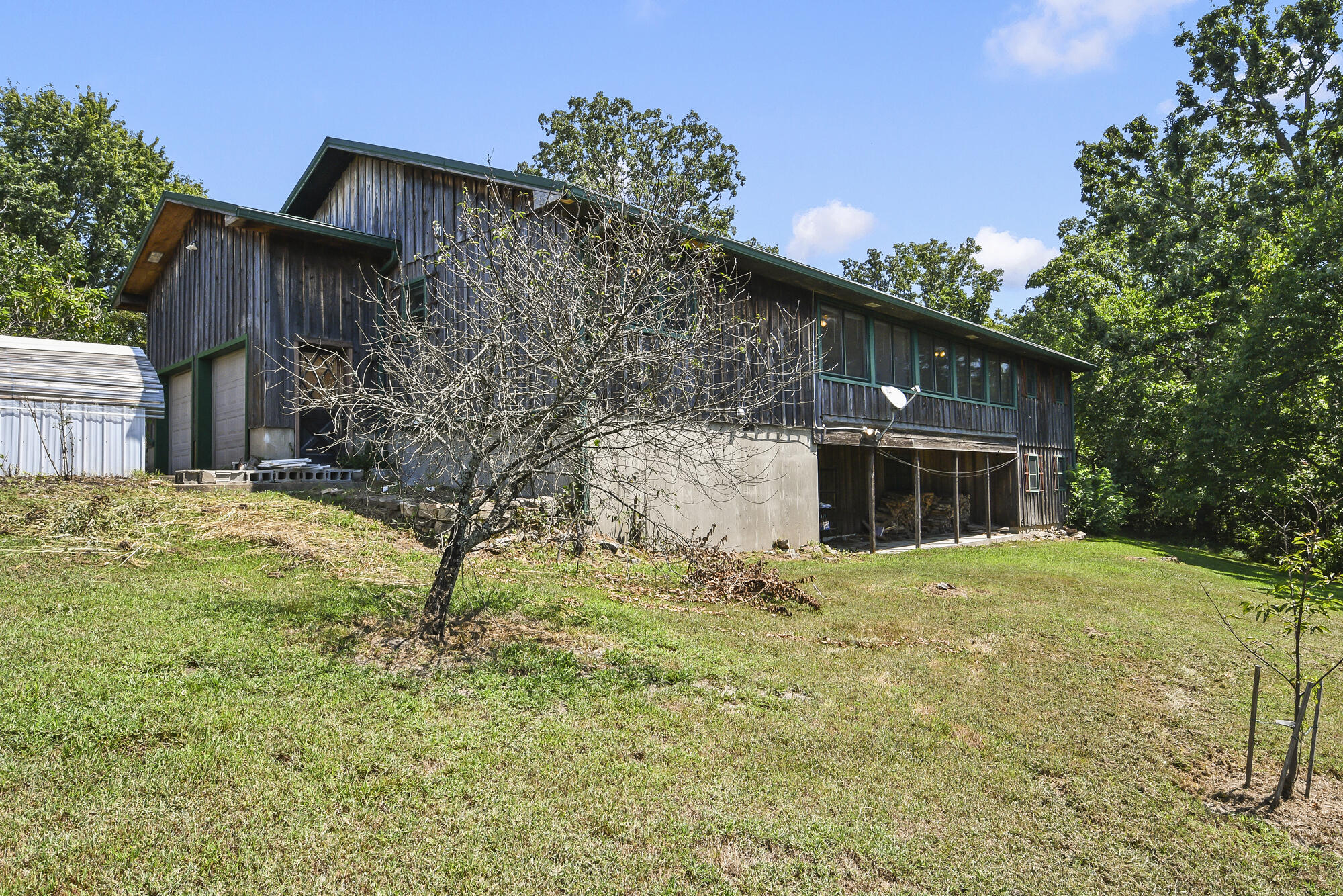 6421 Lawson Road Property Photo 3