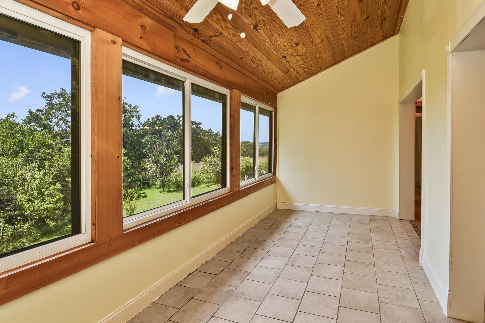 6421 Lawson Road Property Photo 13