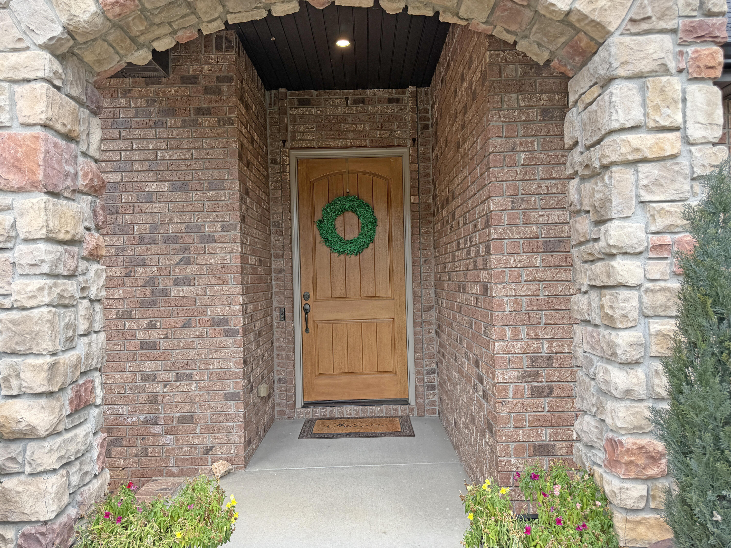 1063 East Maryland Court Property Photo 3
