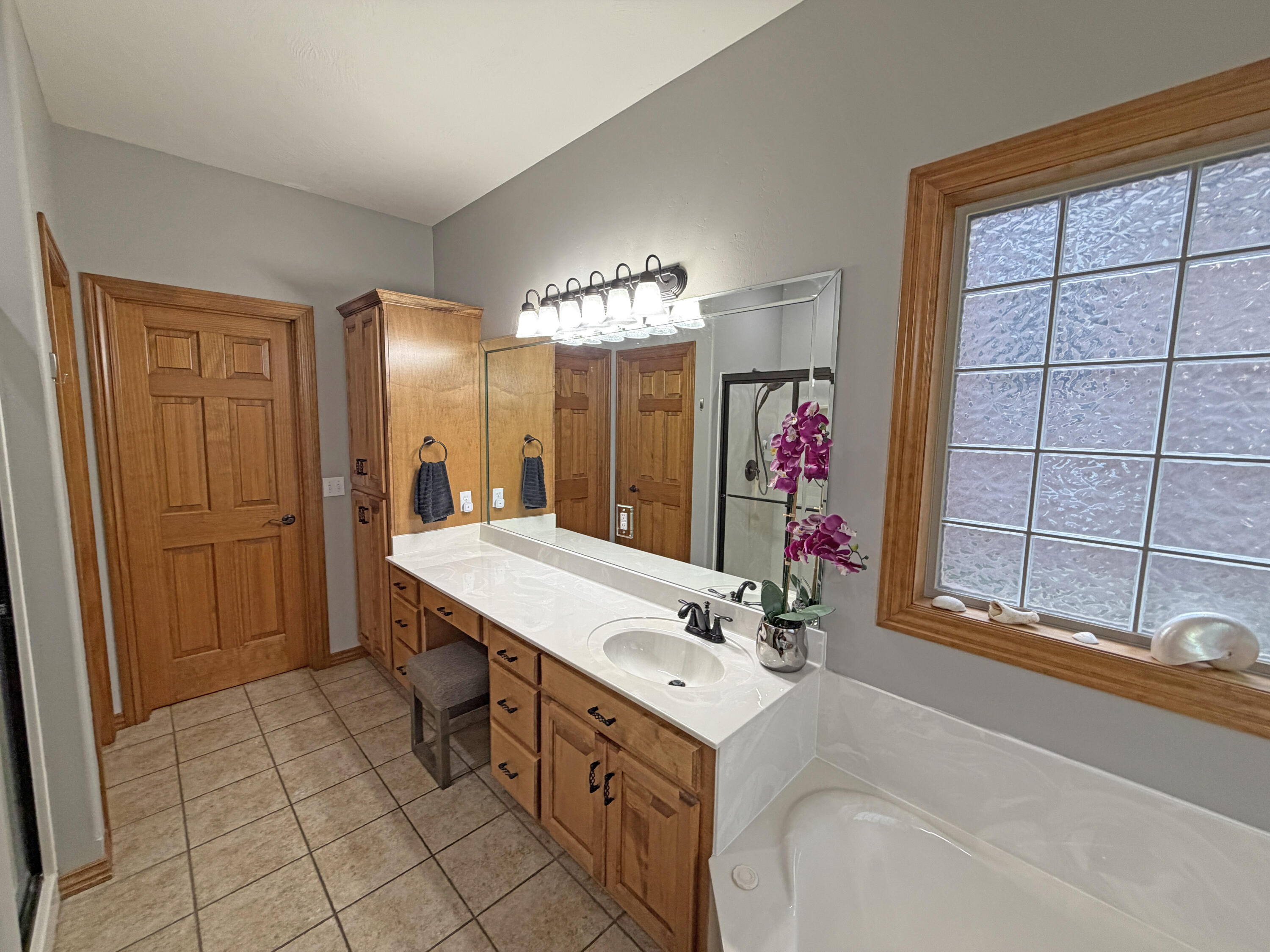 1063 East Maryland Court Property Photo 17