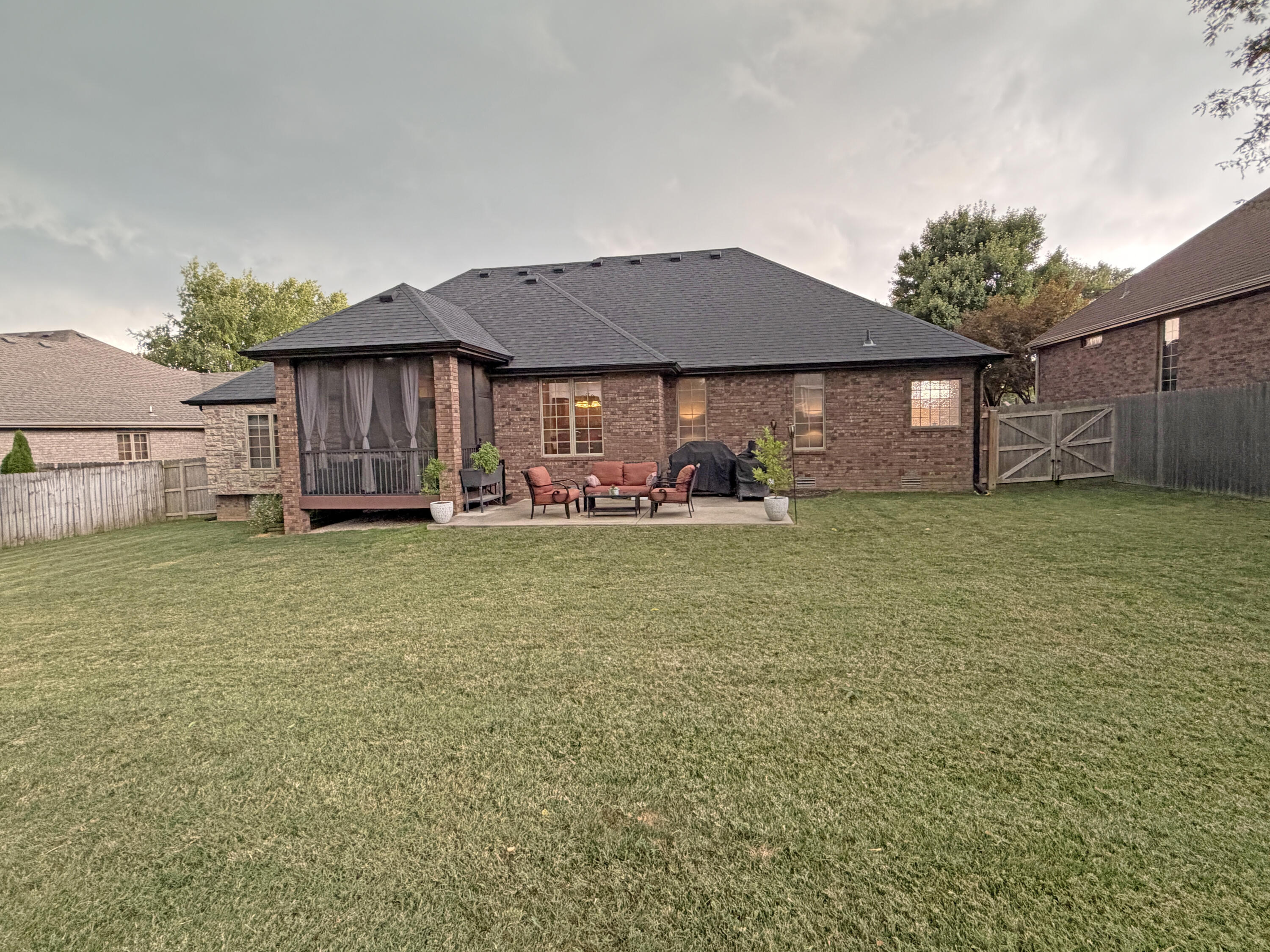 1063 East Maryland Court Property Photo 29