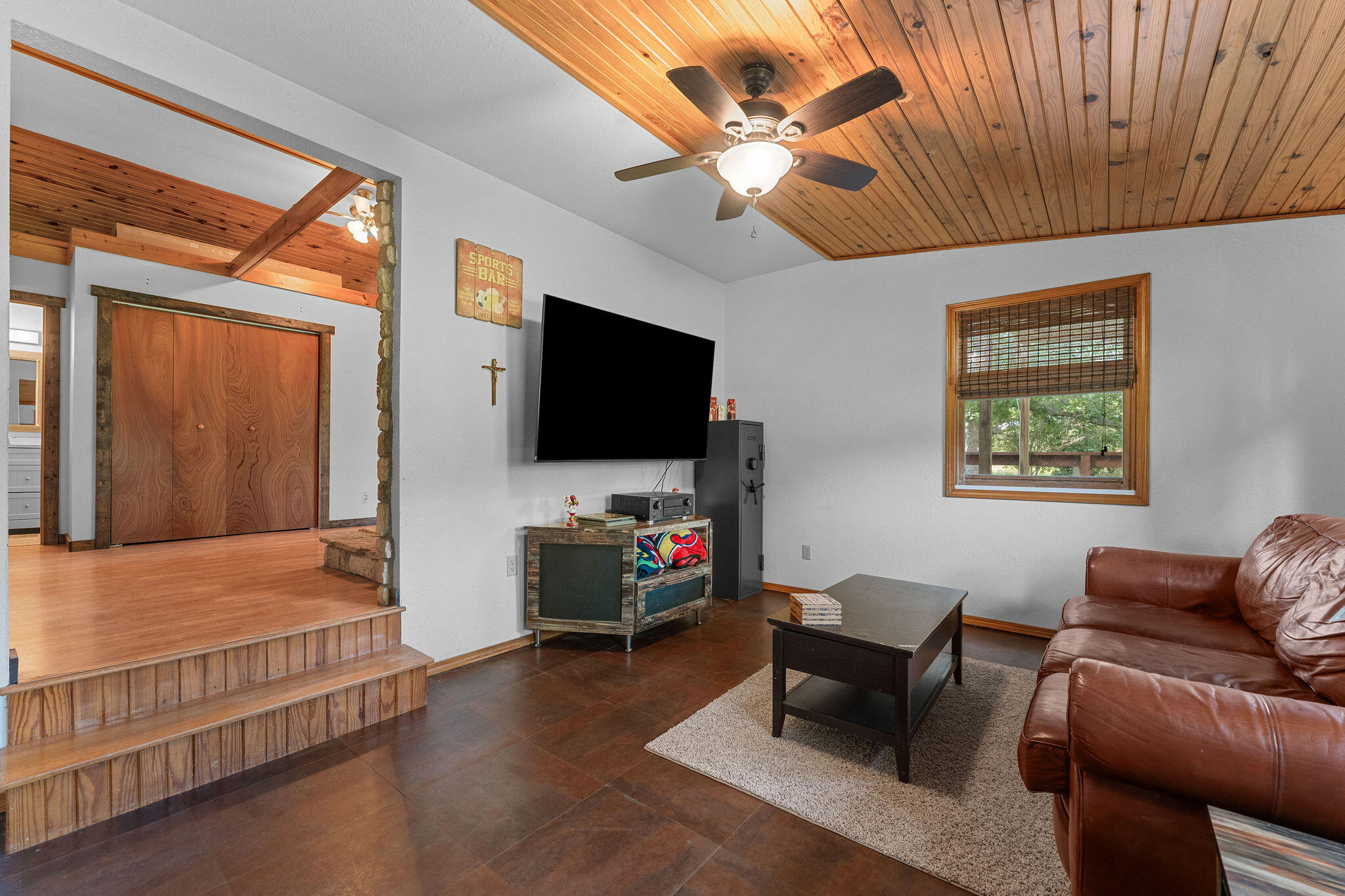415 Squaw Run Drive Property Photo 13