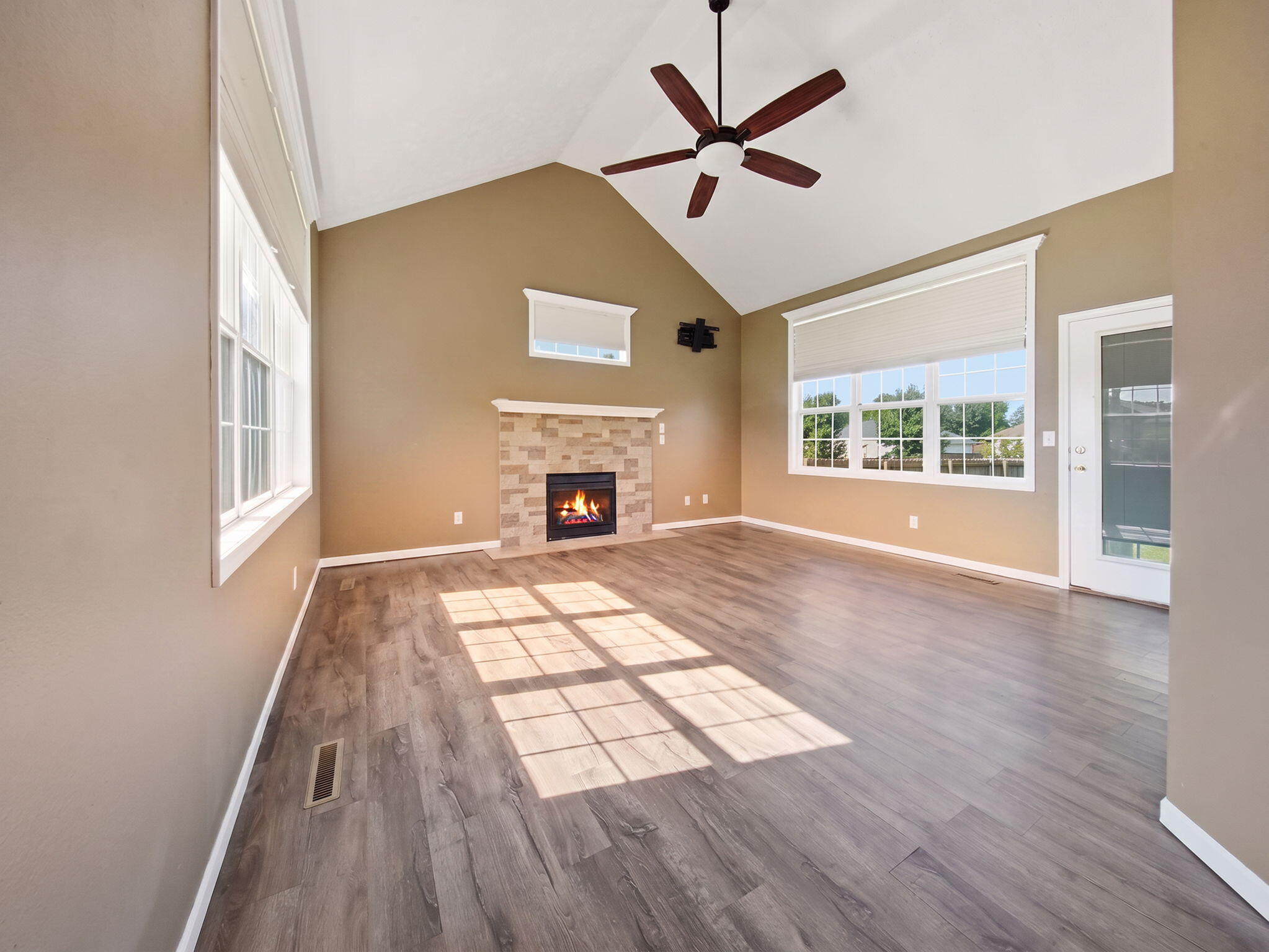 605 West Chandler Drive Property Photo 10