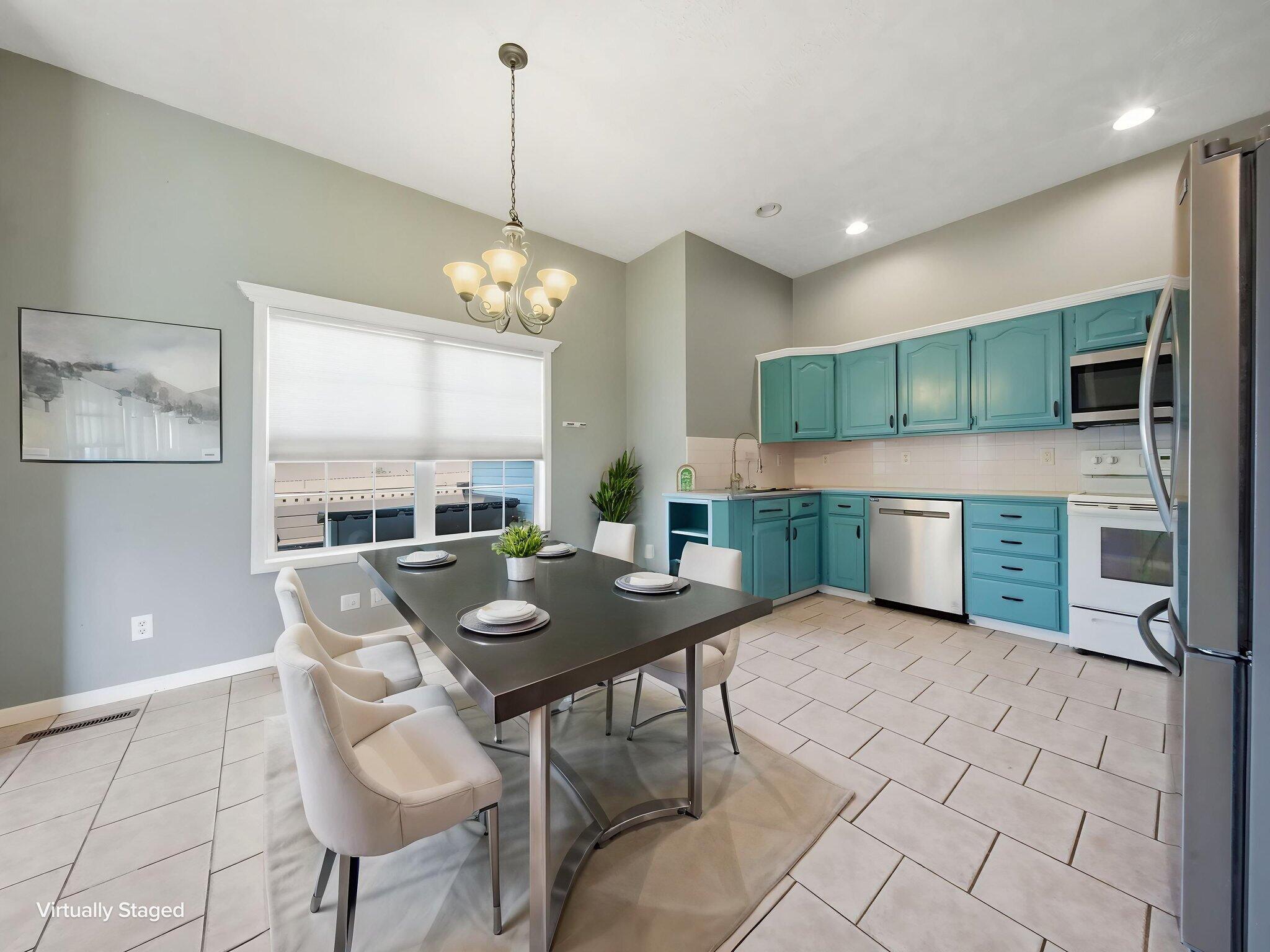 605 West Chandler Drive Property Photo 17
