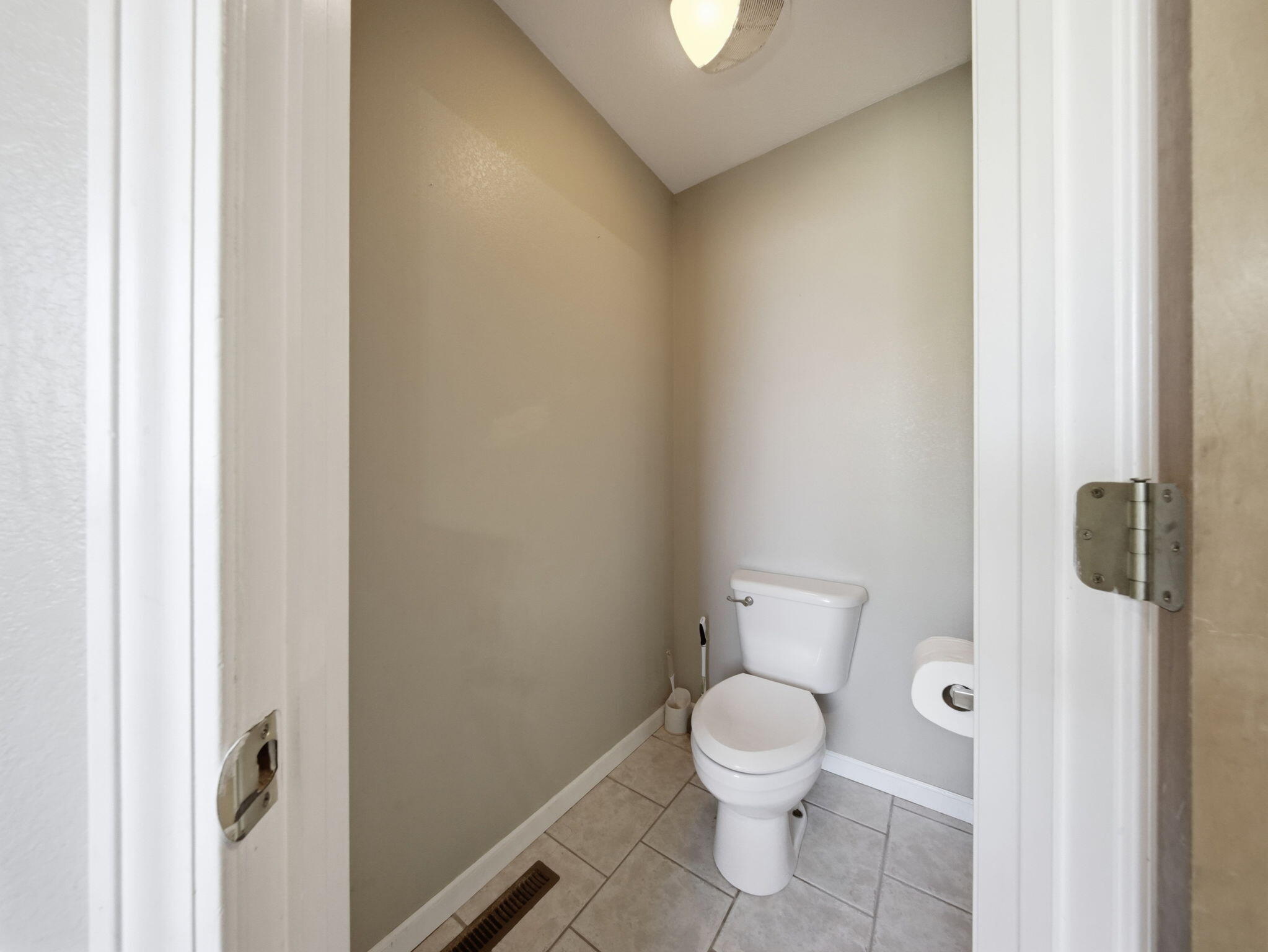 605 West Chandler Drive Property Photo 27