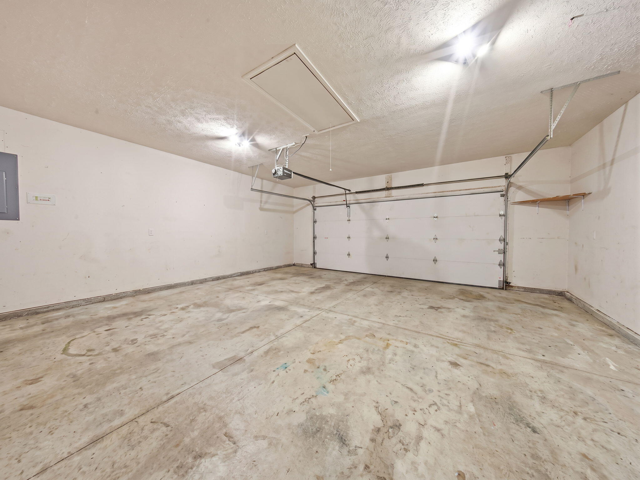 605 West Chandler Drive Property Photo 35