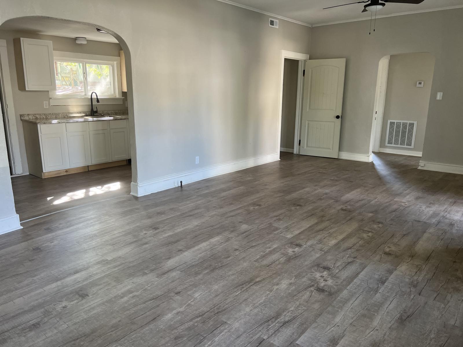 29 South Ball Street Property Photo 2