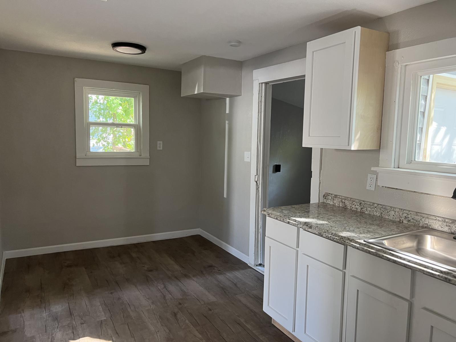 29 South Ball Street Property Photo 6