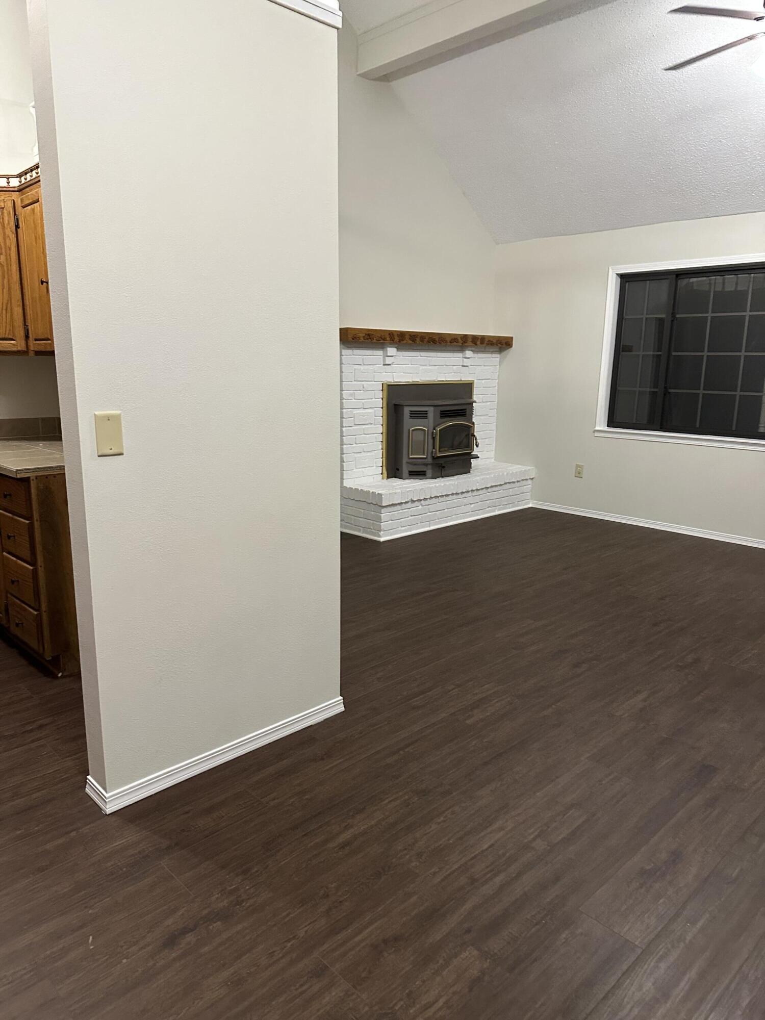 22706 Goshay Drive Property Photo 3