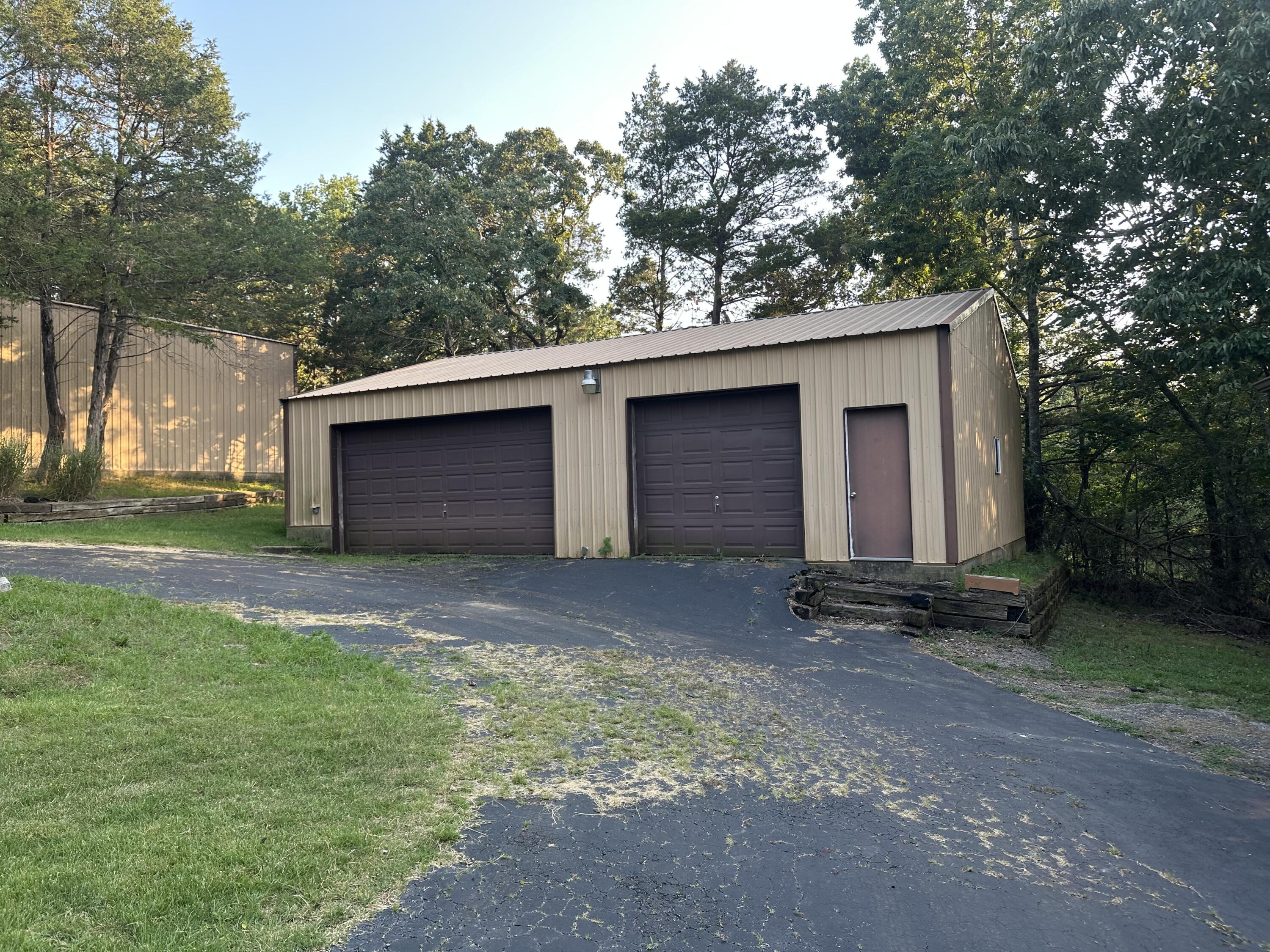 22706 Goshay Drive Property Photo 14