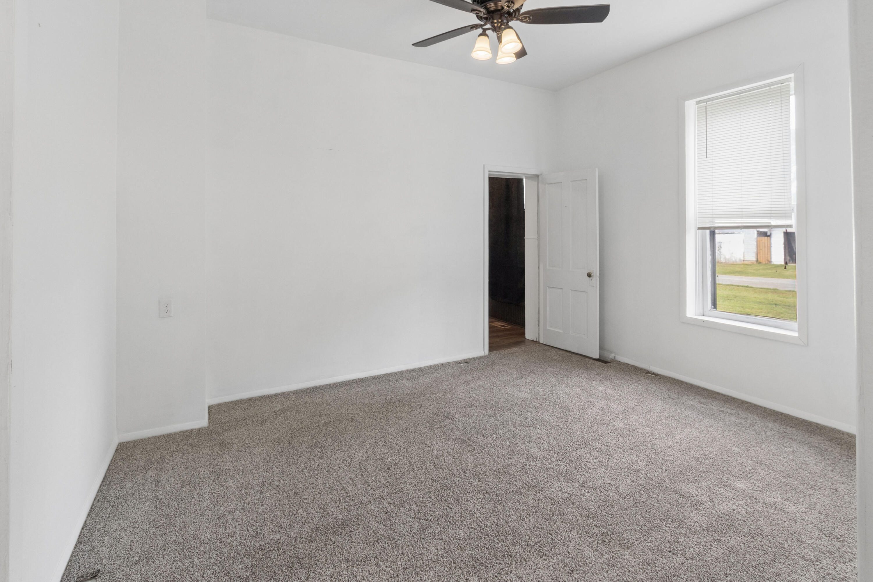419 Maple Street Property Photo 15